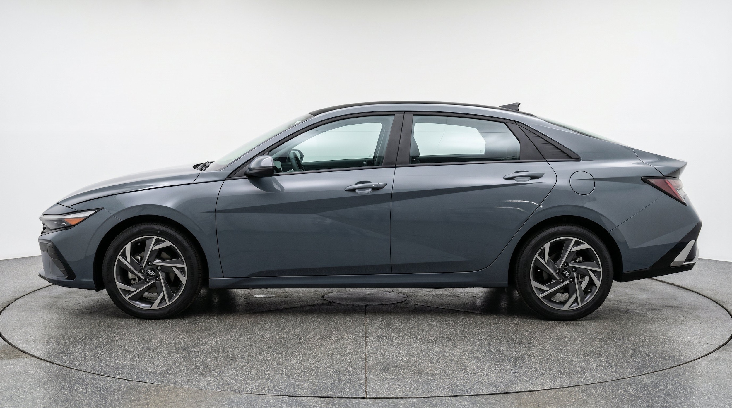 Thumbnail: 2025 Hyundai Elantra - 5
