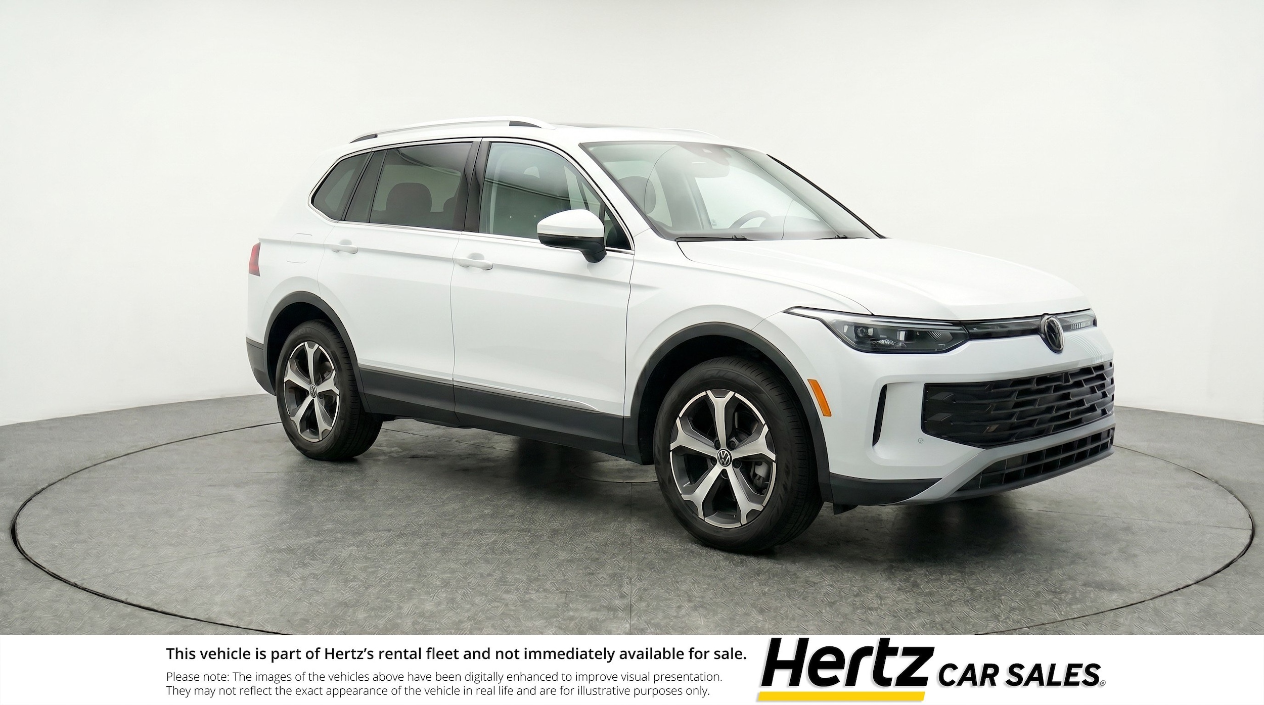 Thumbnail: 2026 Volkswagen Tiguan - 1