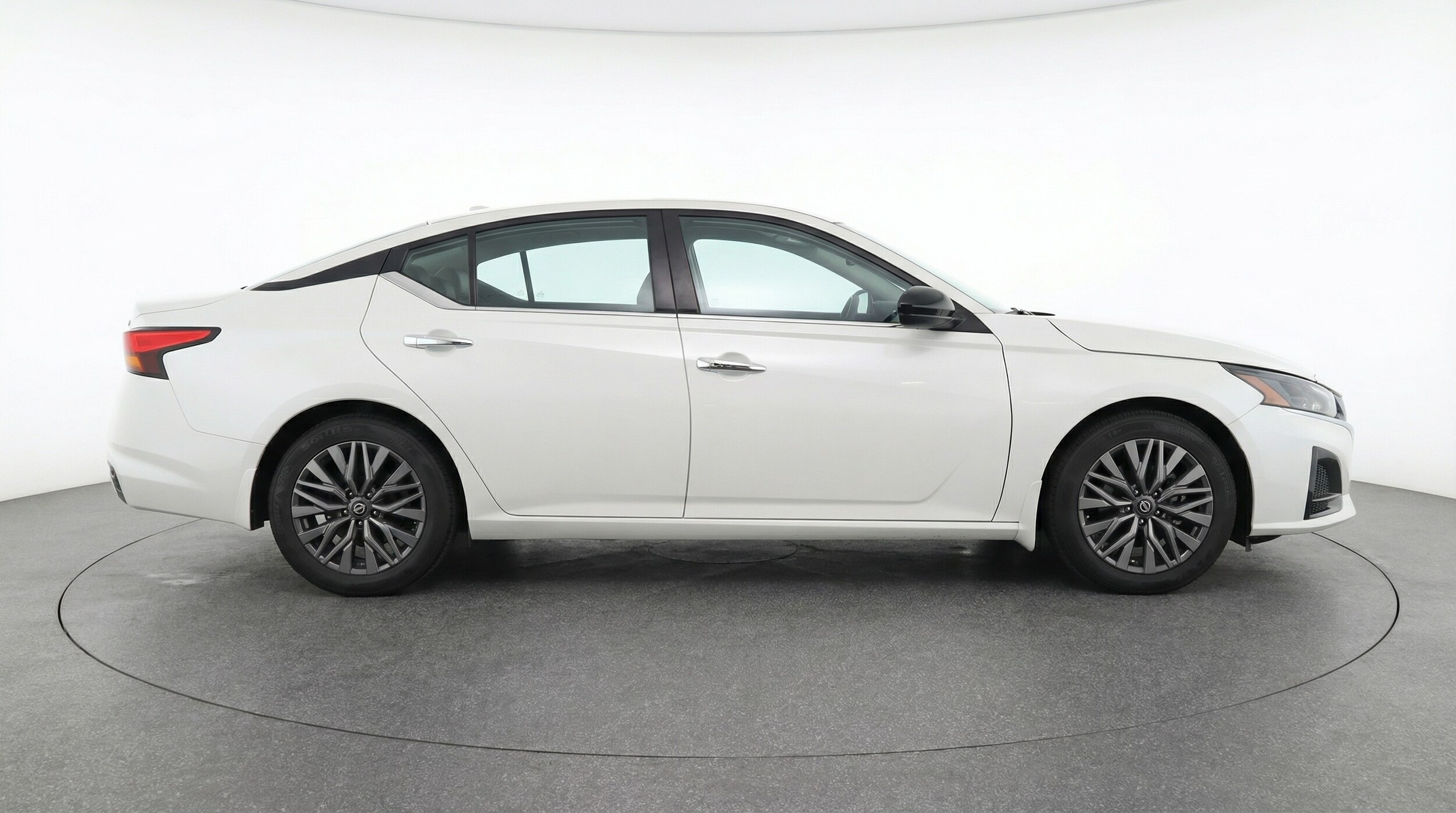 Thumbnail: 2025 Nissan Altima - 8