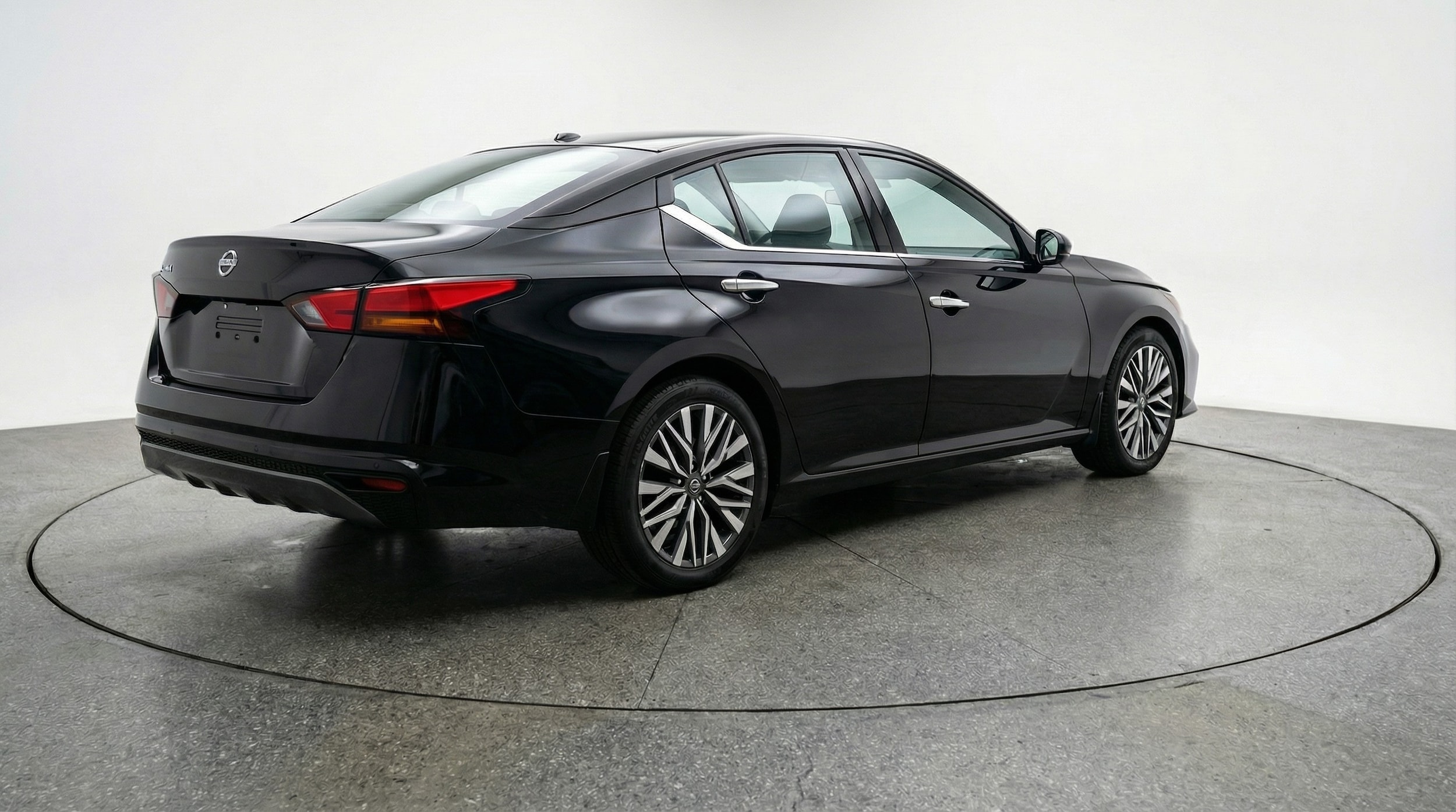 Thumbnail: 2025 Nissan Altima - 7