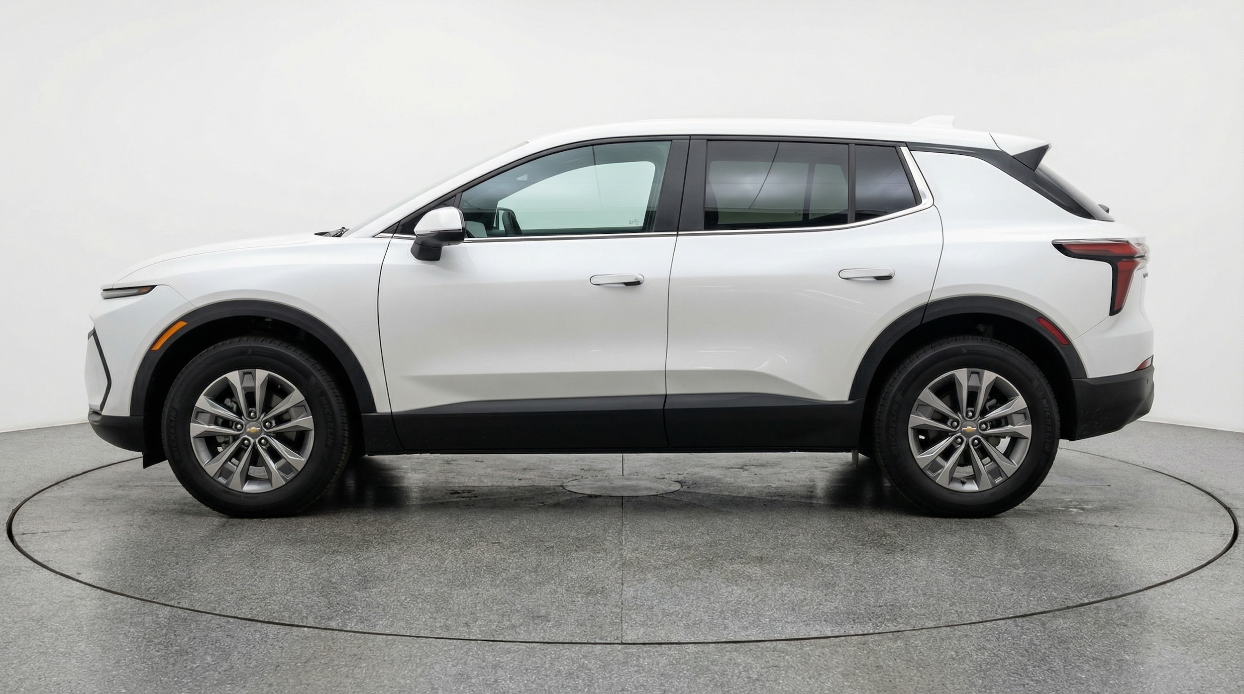 Thumbnail: 2025 Chevrolet Equinox - 4