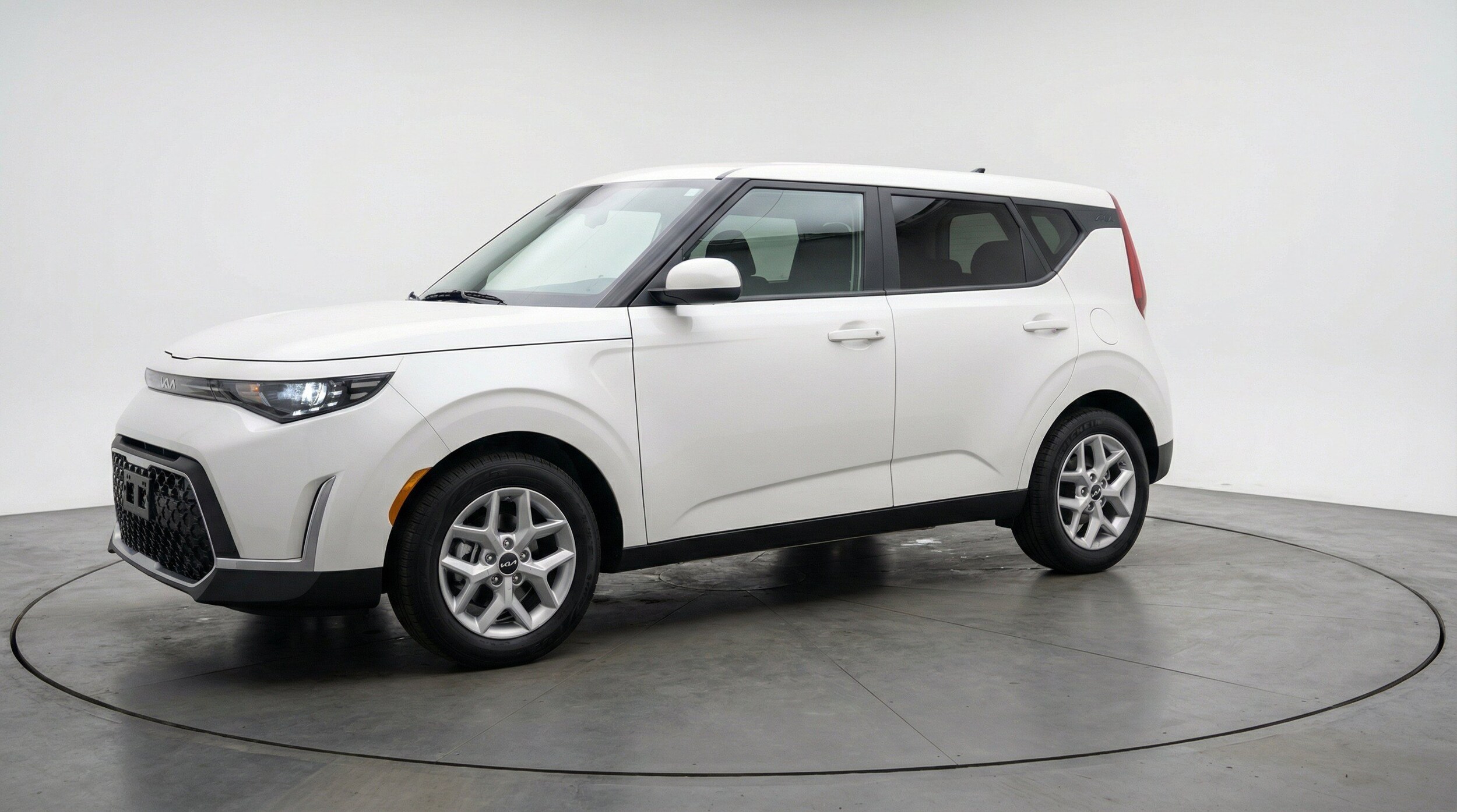 Thumbnail: 2025 Kia Soul - 3
