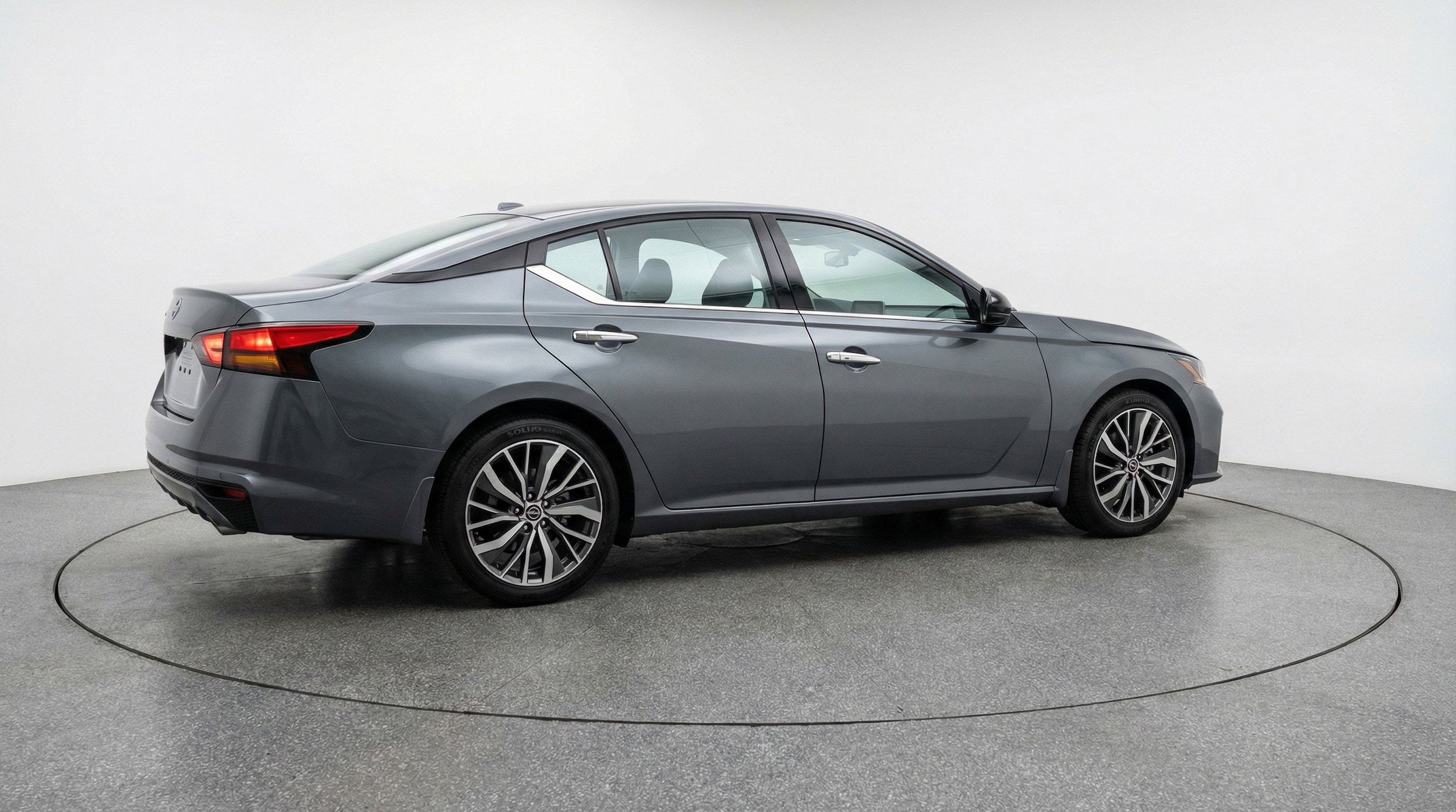 Thumbnail: 2025 Nissan Altima - 9