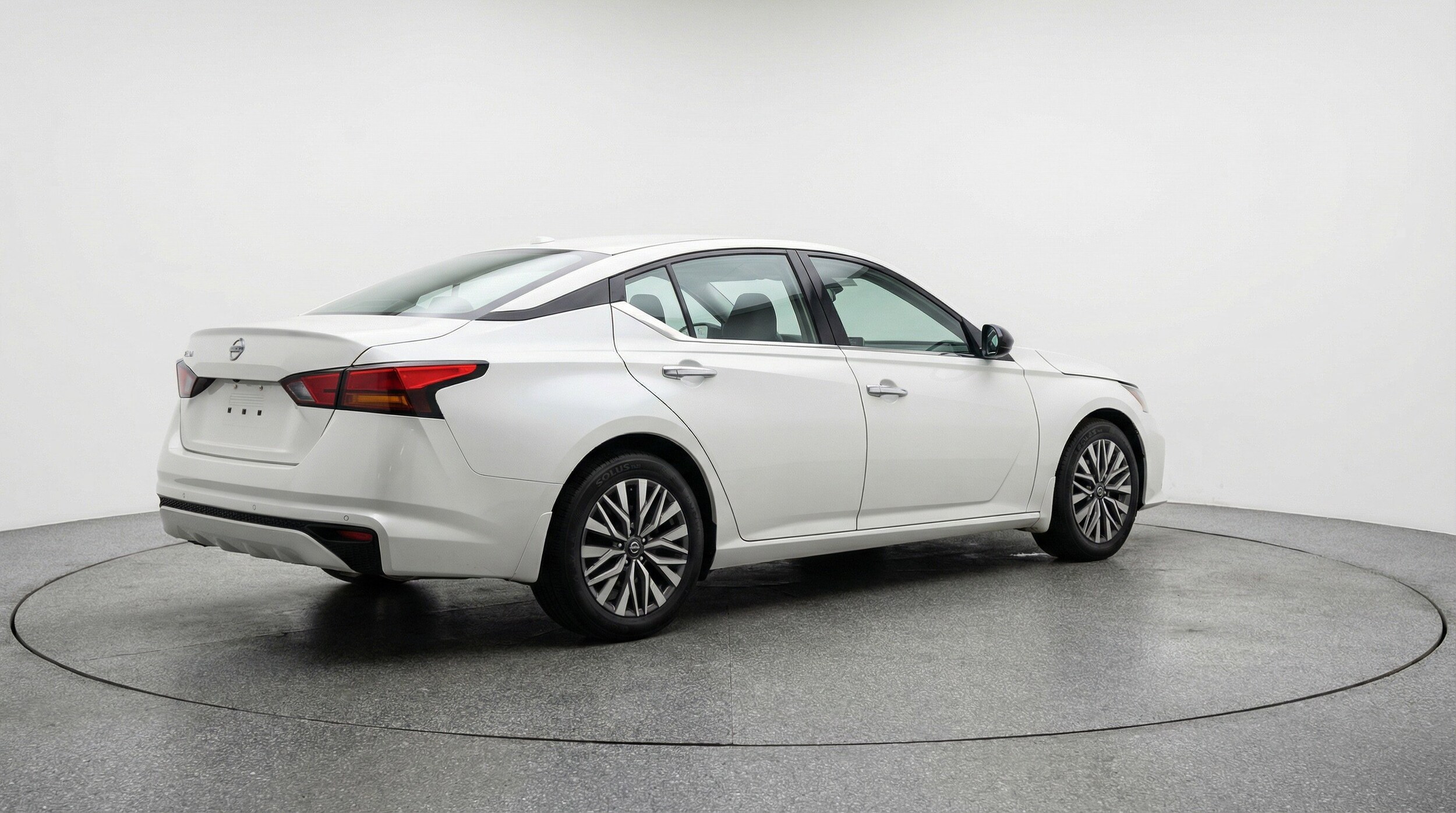 Thumbnail: 2025 Nissan Altima - 9