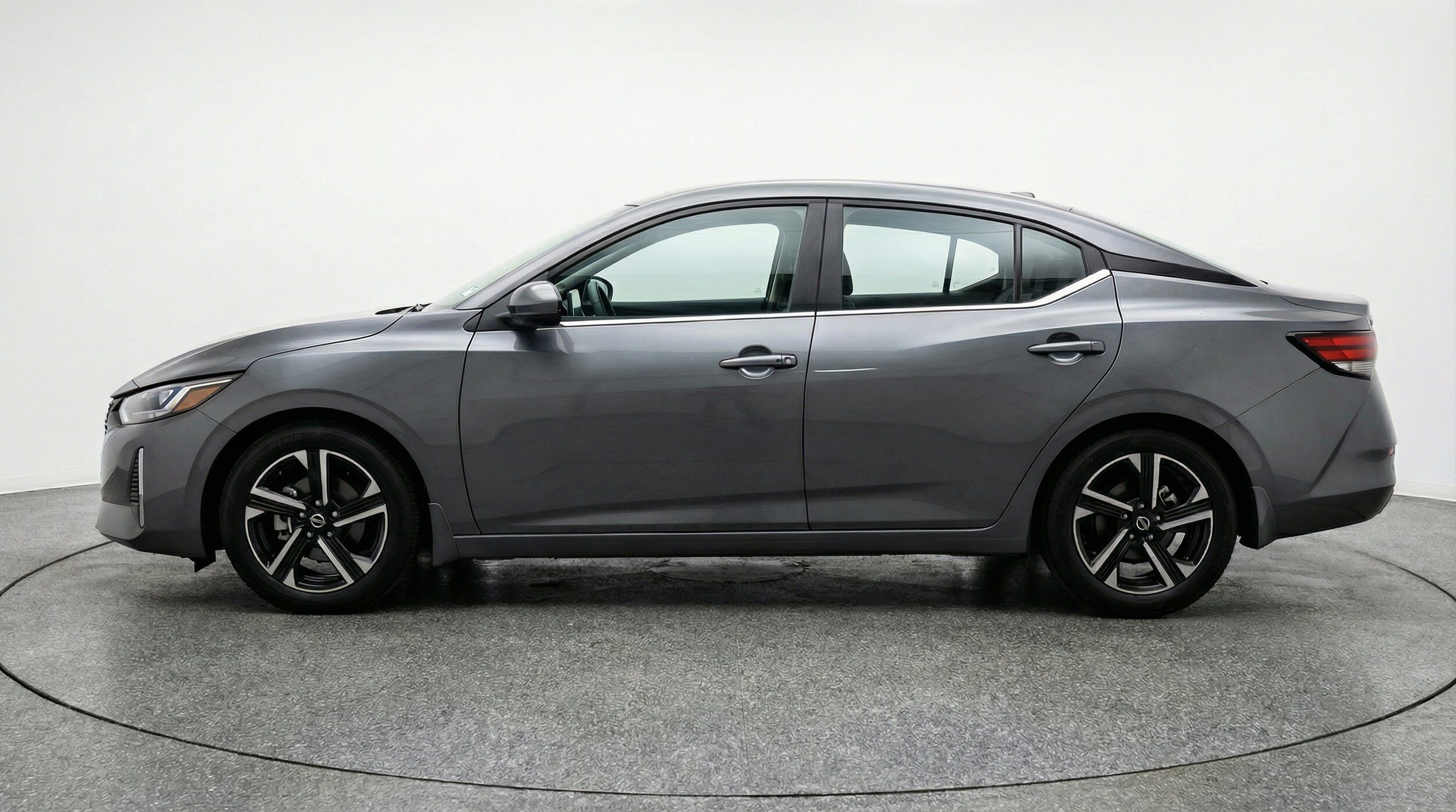 Thumbnail: 2025 Nissan Sentra - 5