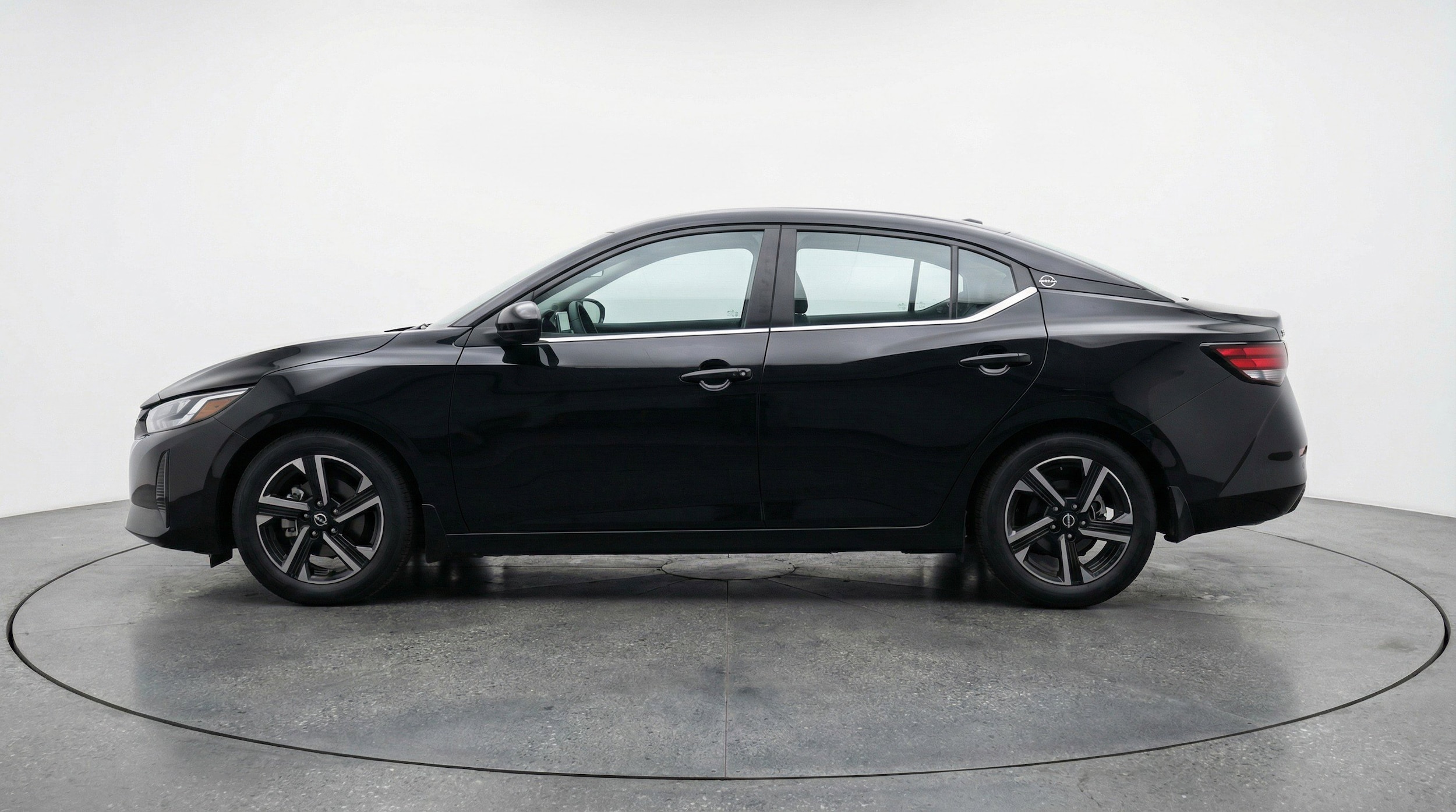 Thumbnail: 2025 Nissan Sentra - 5