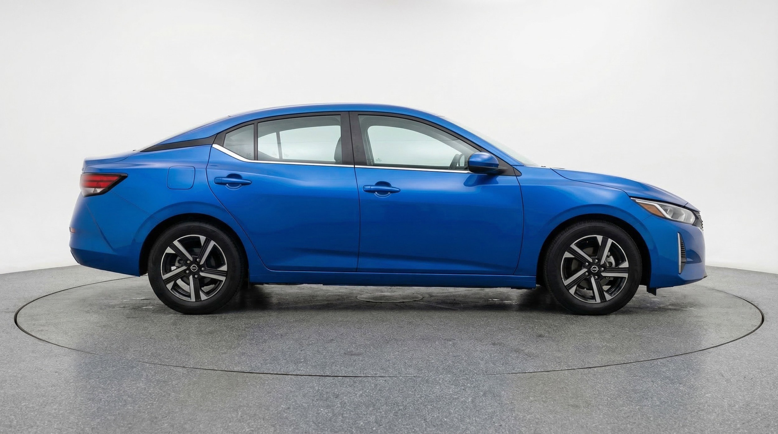 Thumbnail: 2025 Nissan Sentra - 11