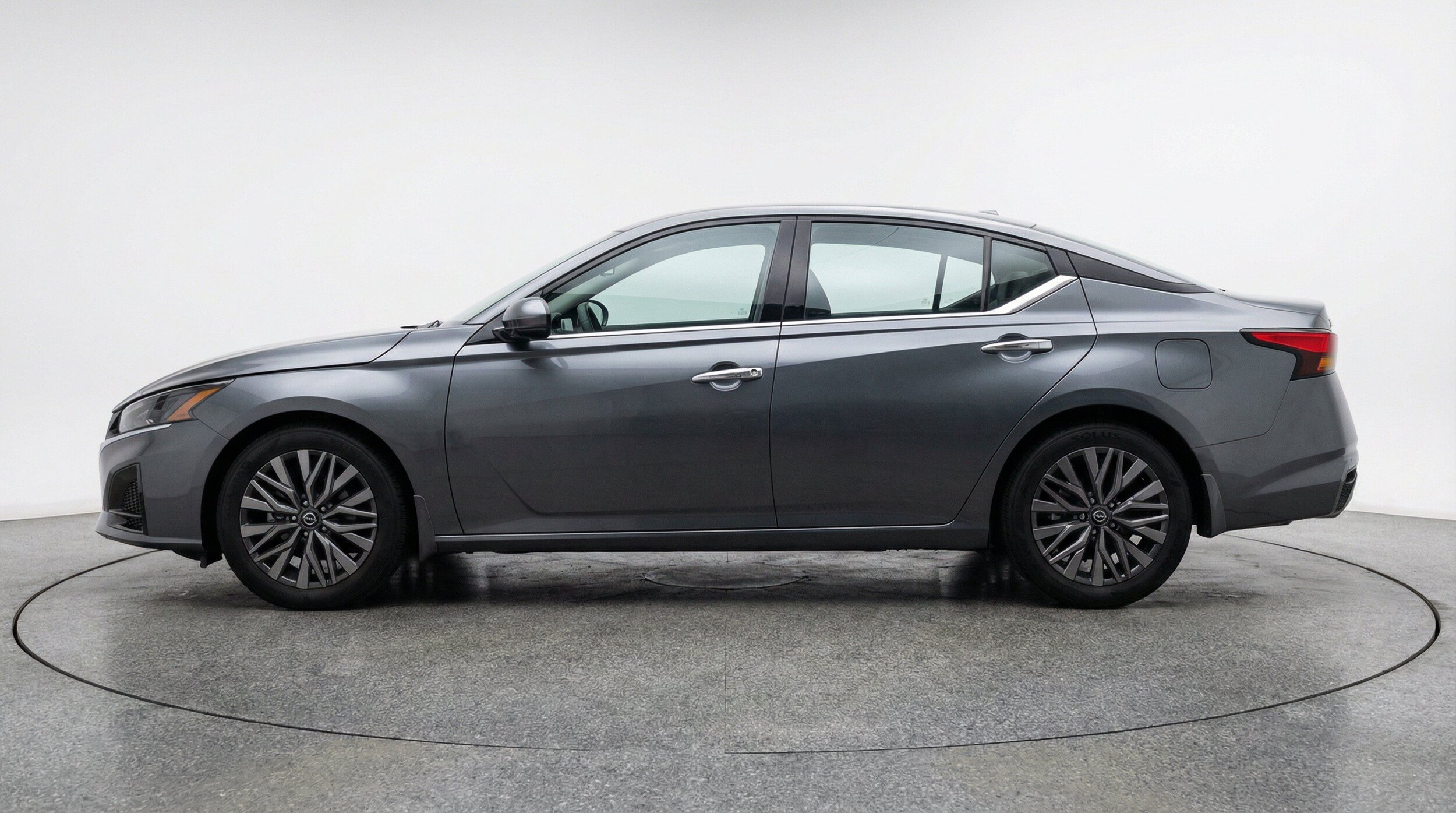 Thumbnail: 2025 Nissan Altima - 5