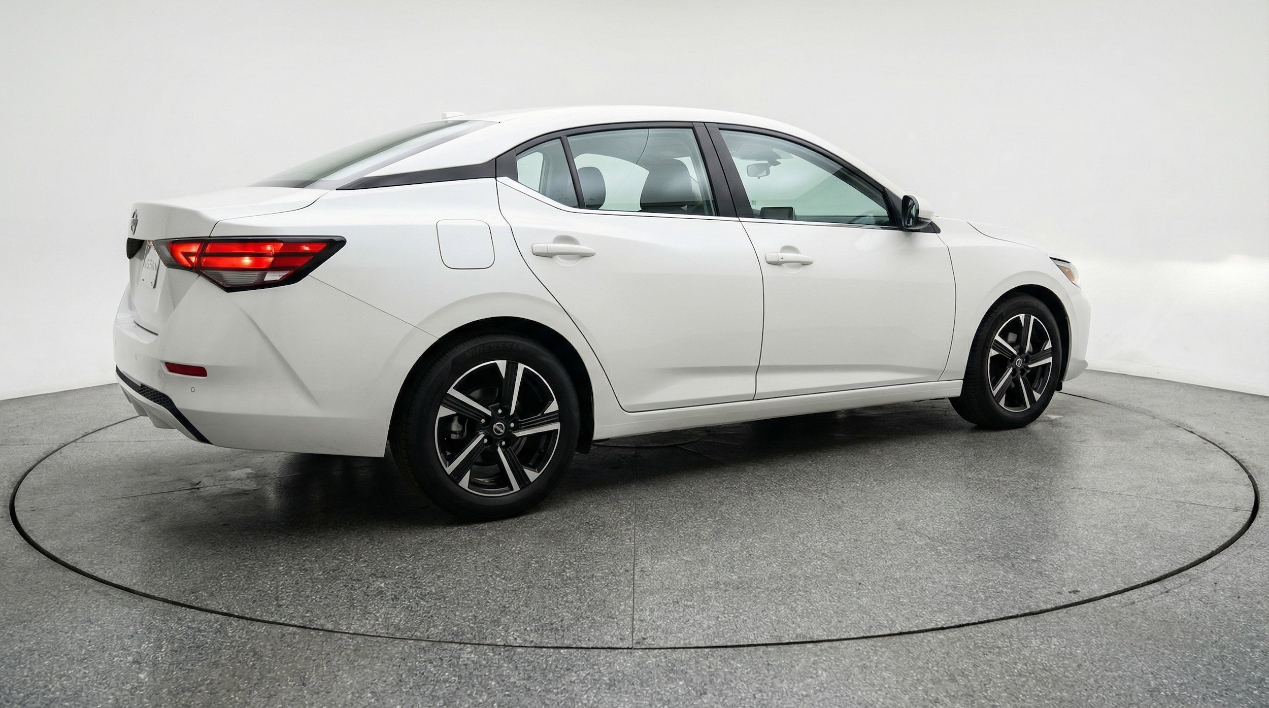 Thumbnail: 2025 Nissan Sentra - 9