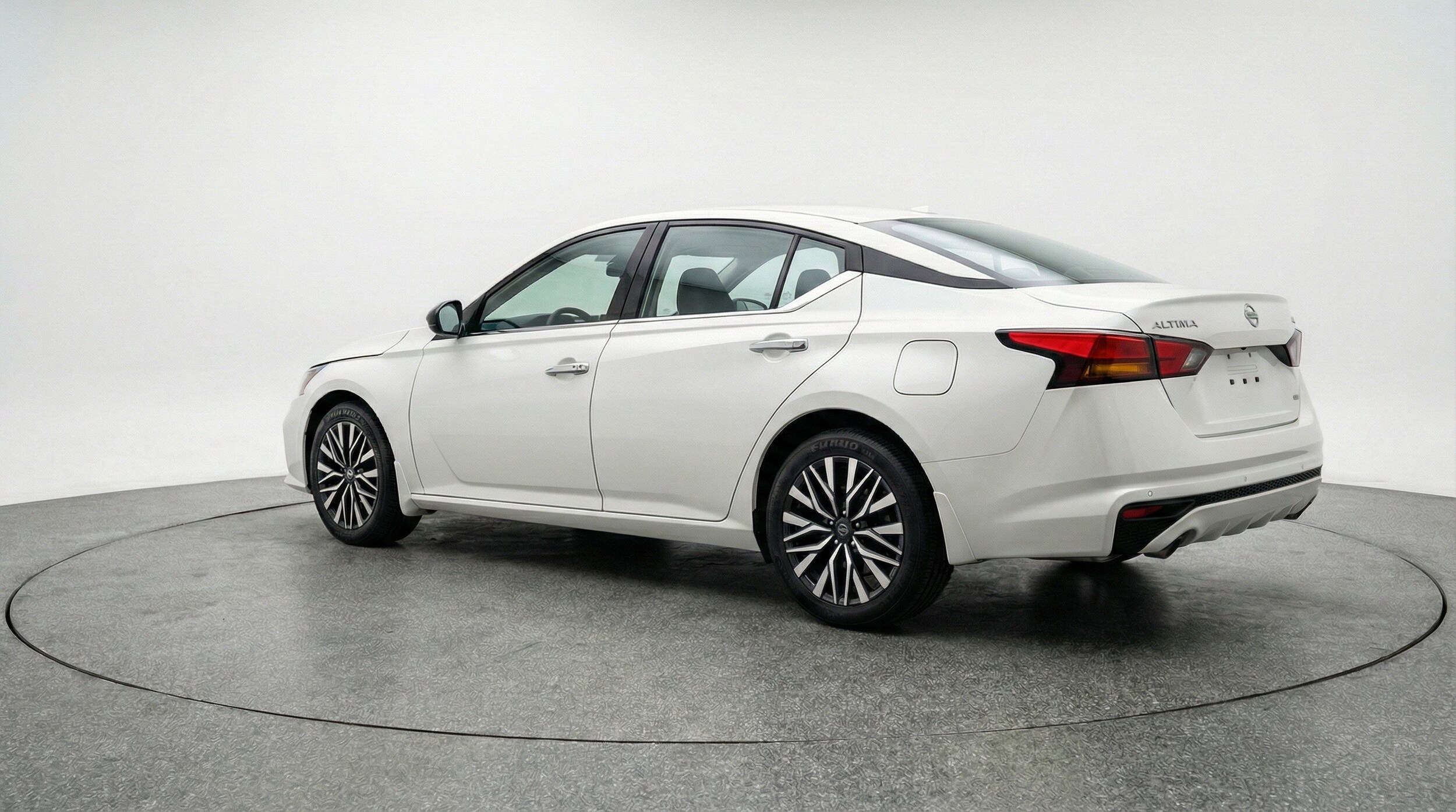 Thumbnail: 2025 Nissan Altima - 6