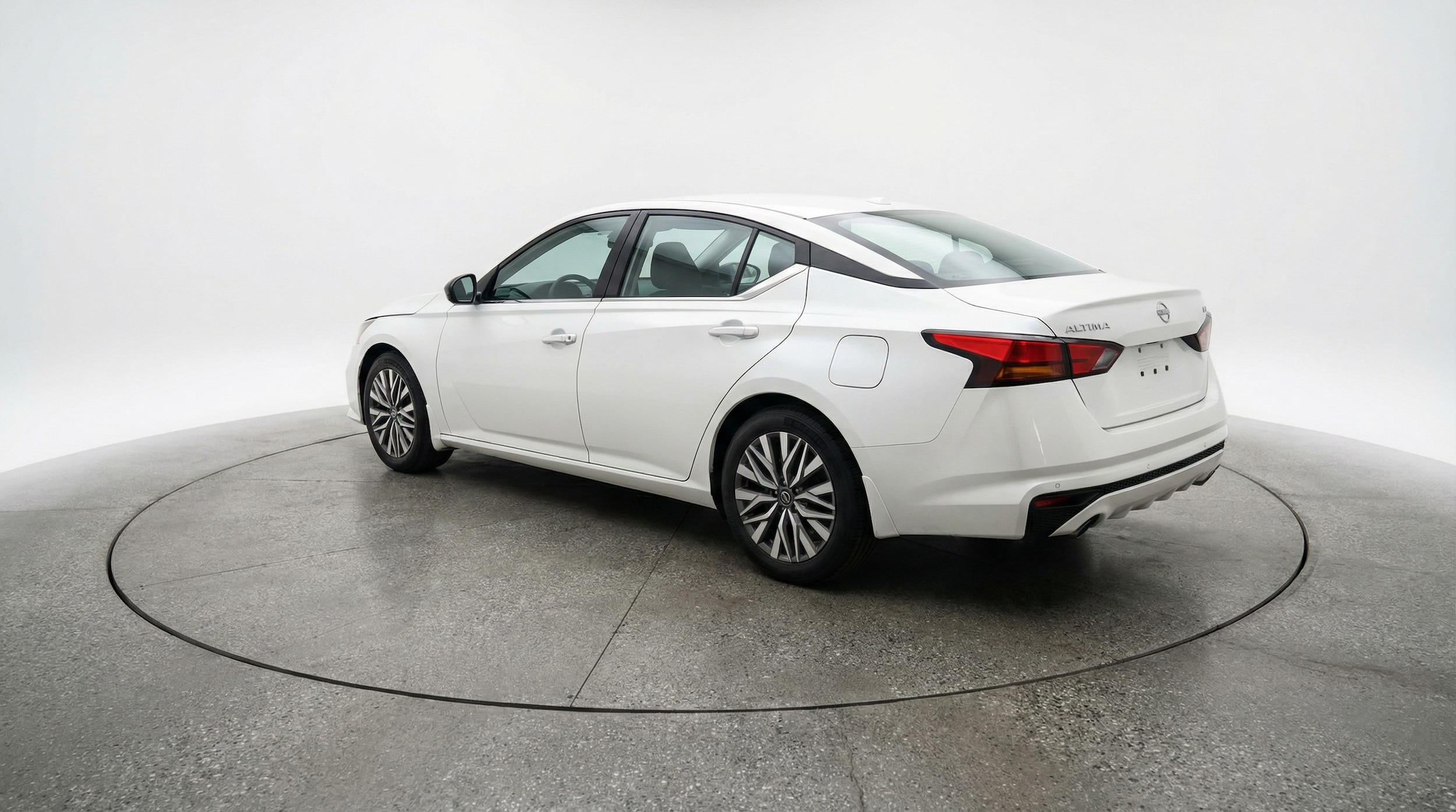 Thumbnail: 2025 Nissan Altima - 5