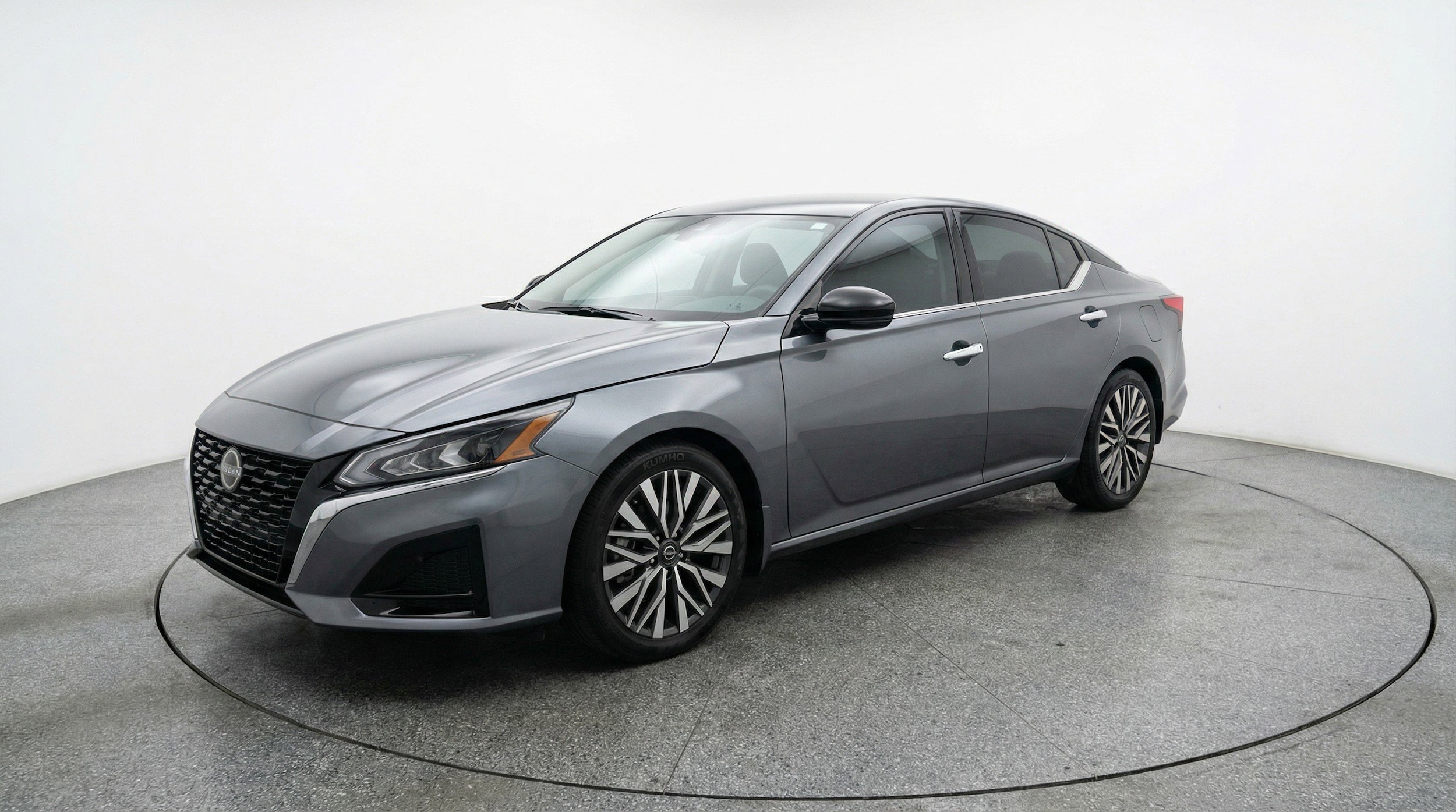 Thumbnail: 2025 Nissan Altima - 3