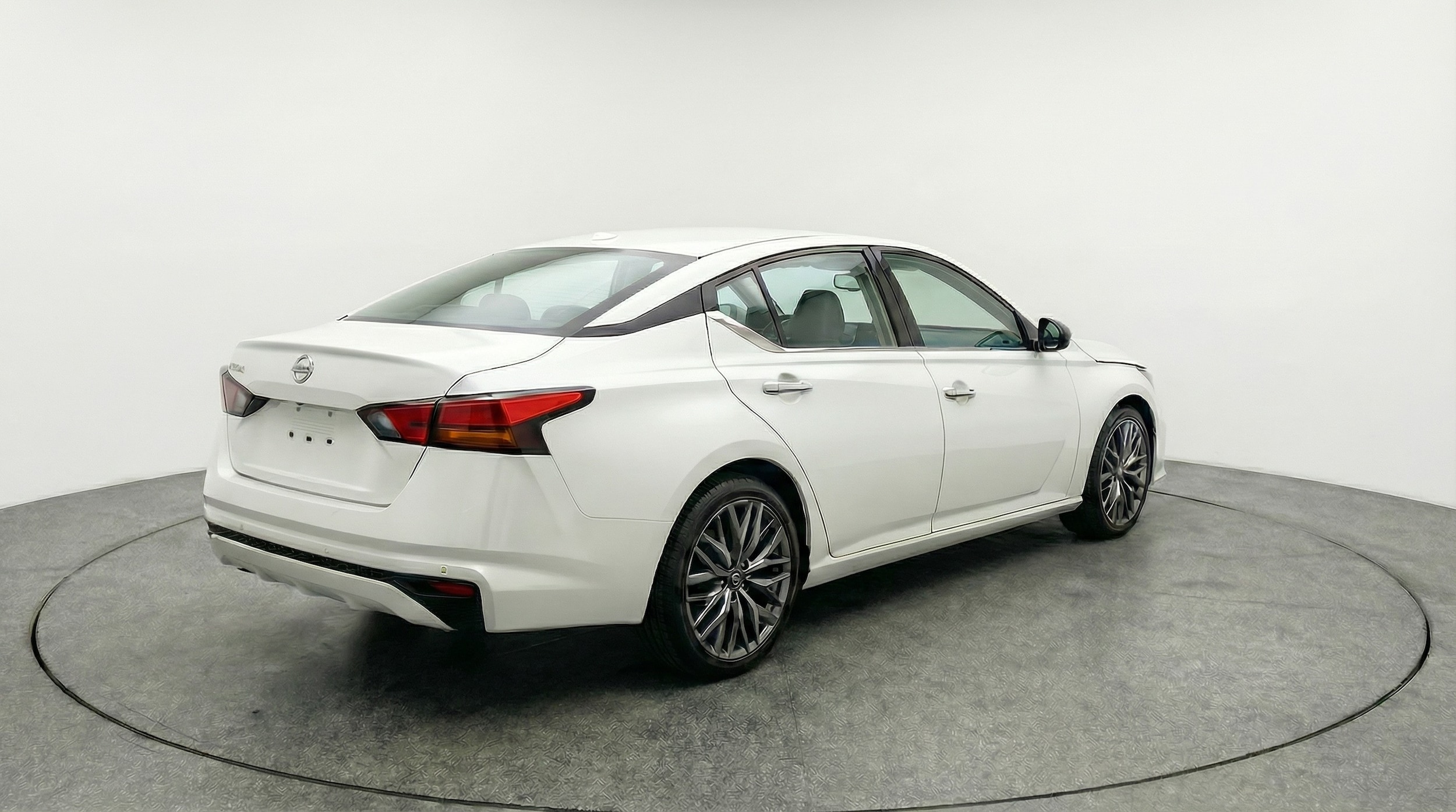 Thumbnail: 2025 Nissan Altima - 7