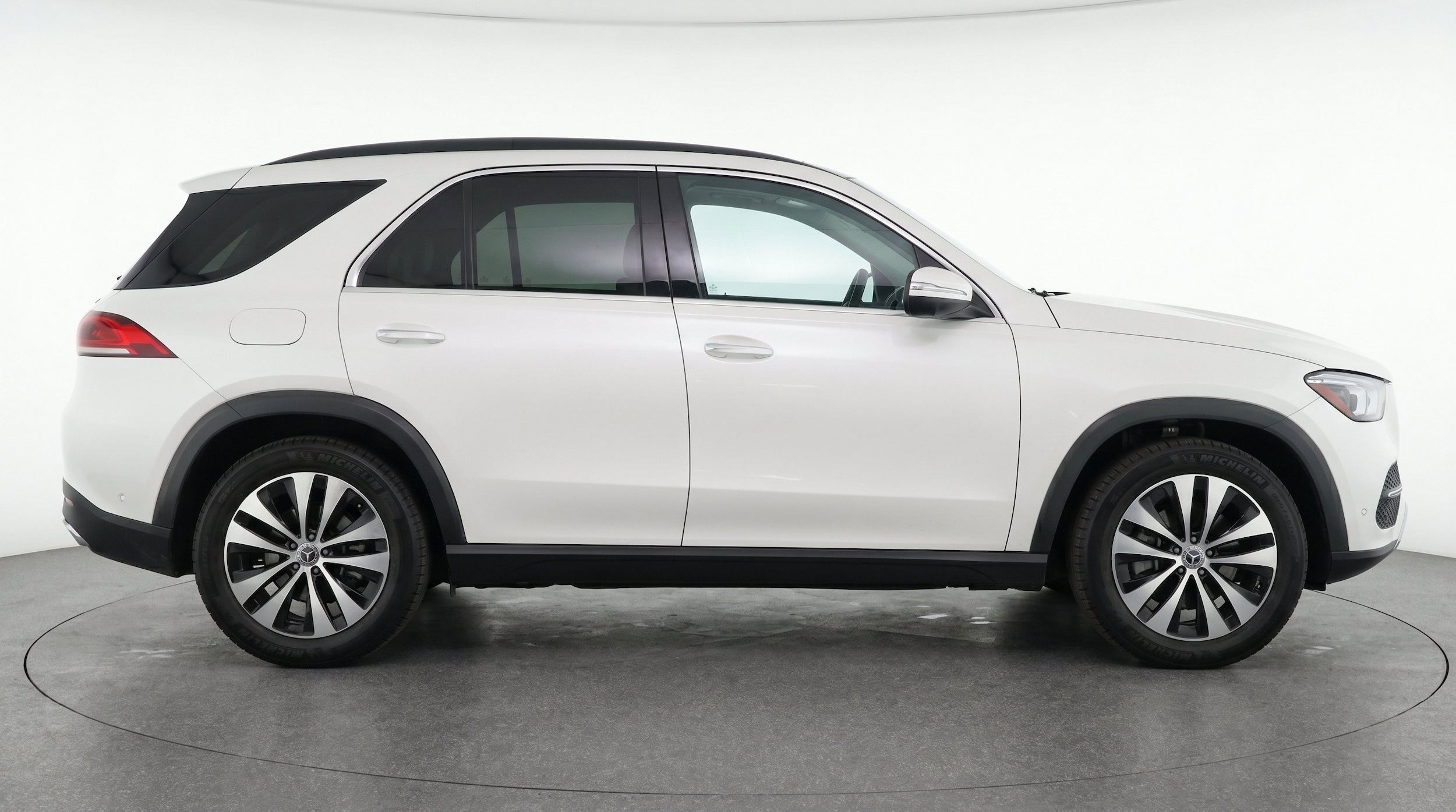 Thumbnail: 2026 Mercedes-Benz GLE - 11