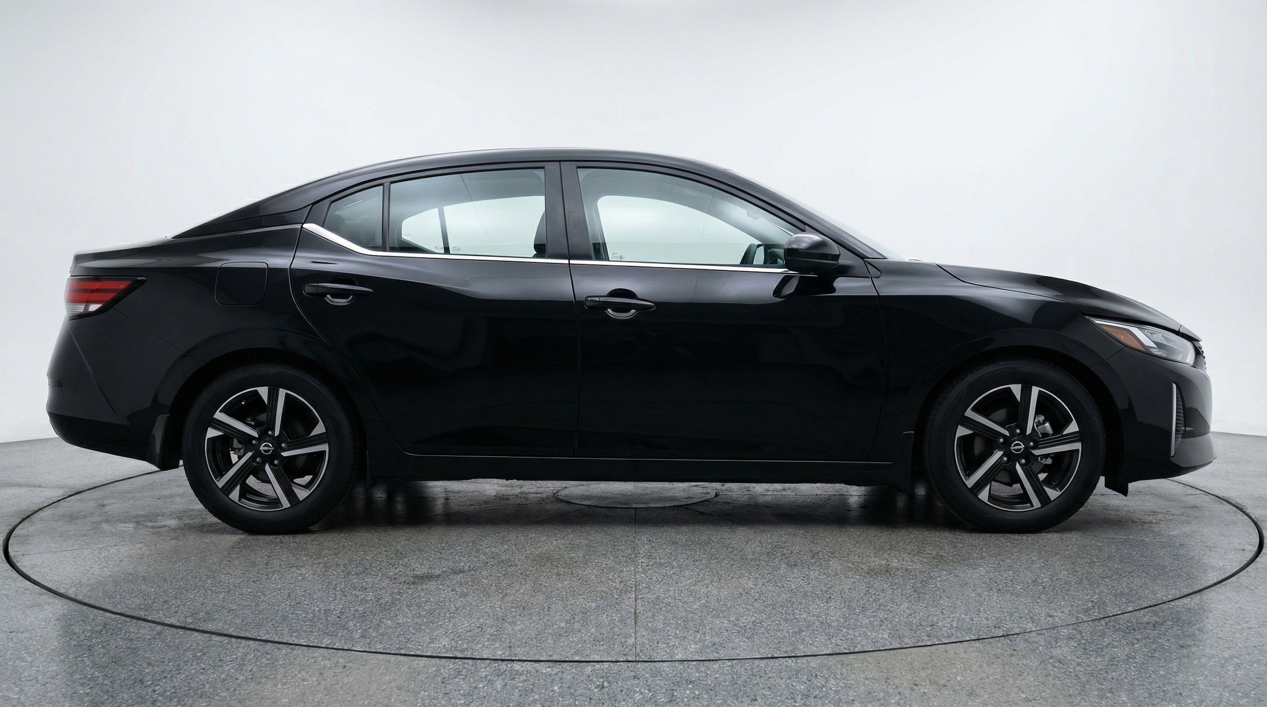 Thumbnail: 2025 Nissan Sentra - 11