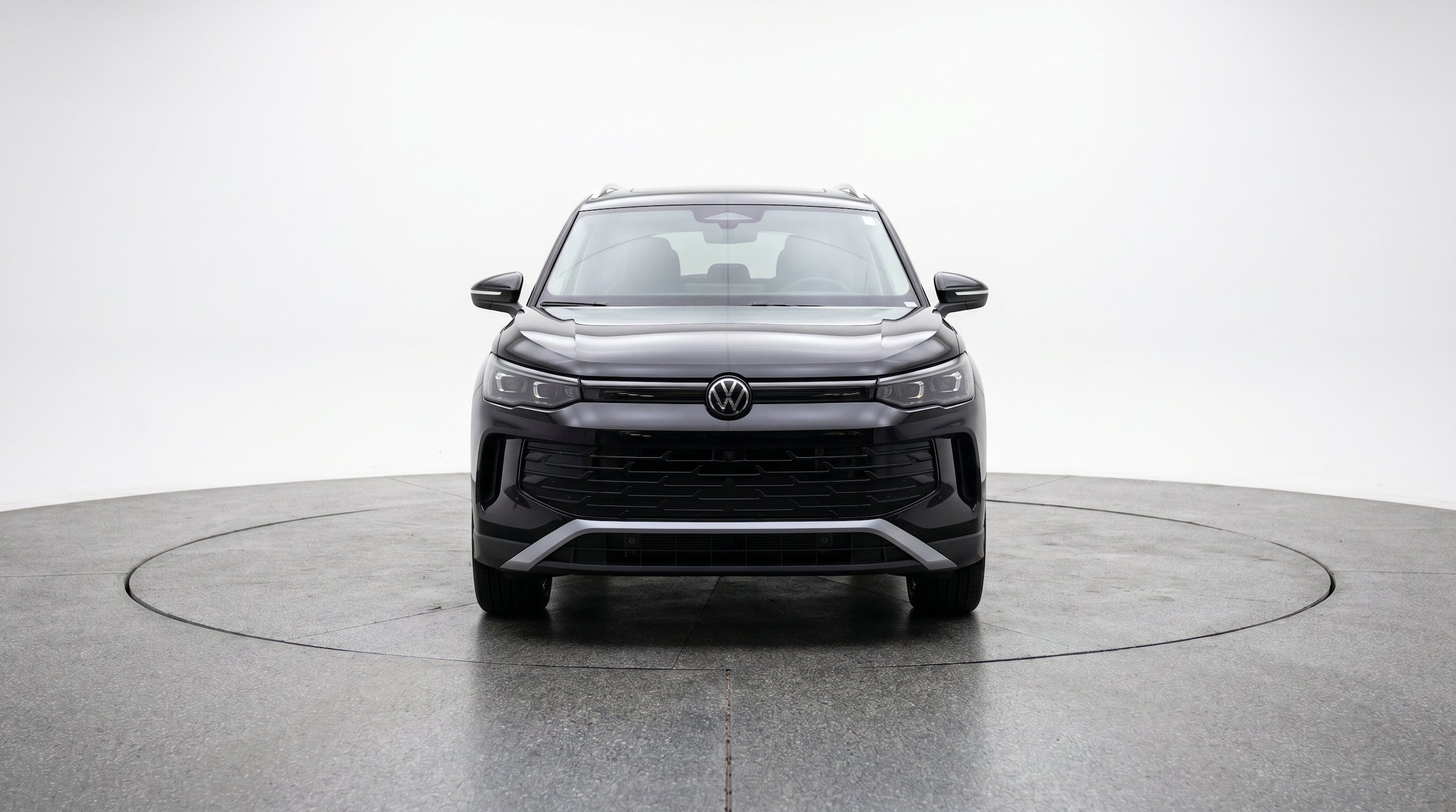 Thumbnail: 2026 Volkswagen Tiguan - 2