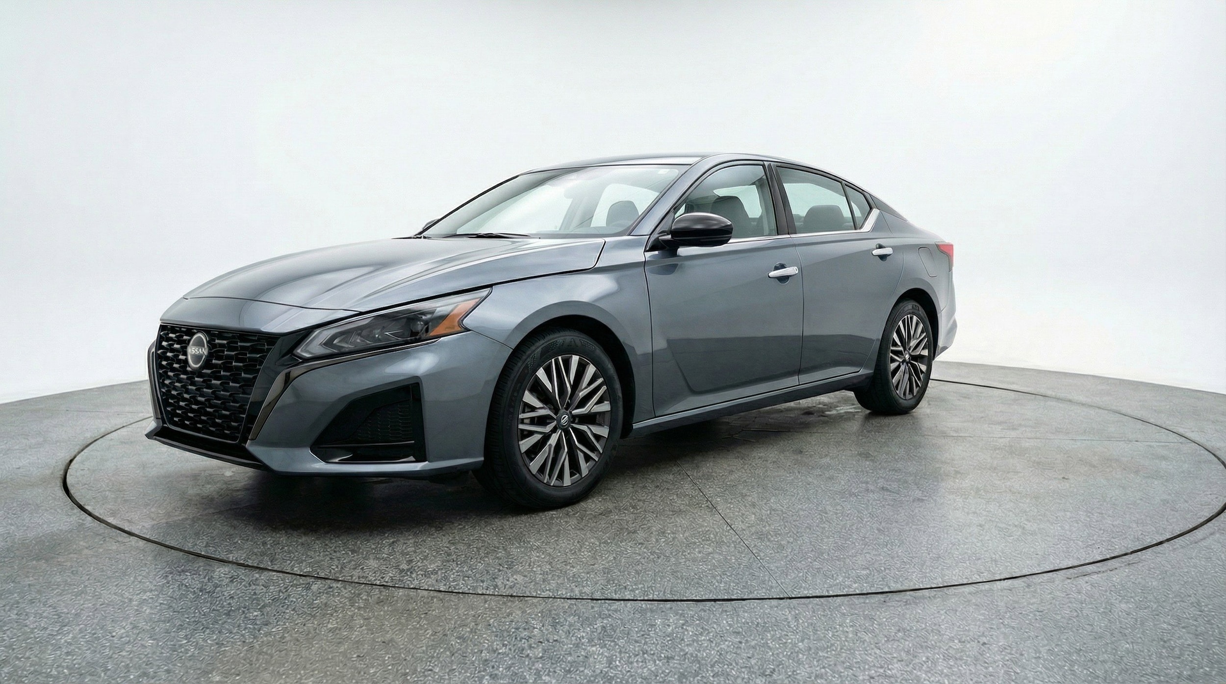 Thumbnail: 2025 Nissan Altima - 3