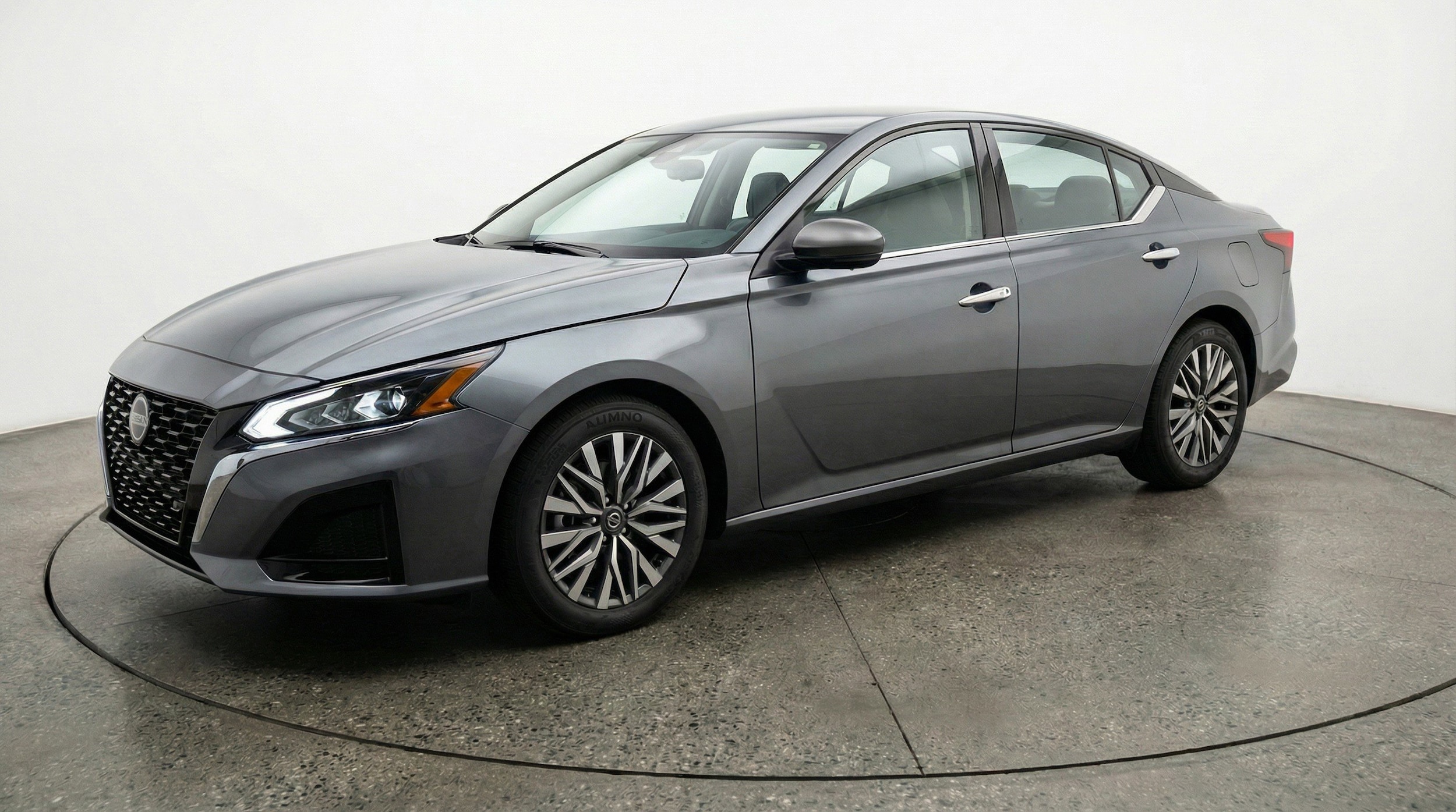 Thumbnail: 2025 Nissan Altima - 3