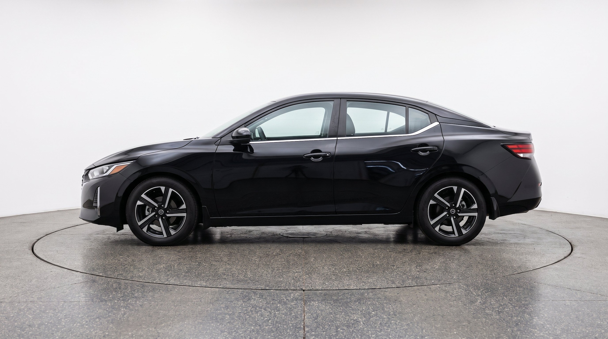 Thumbnail: 2025 Nissan Sentra - 5