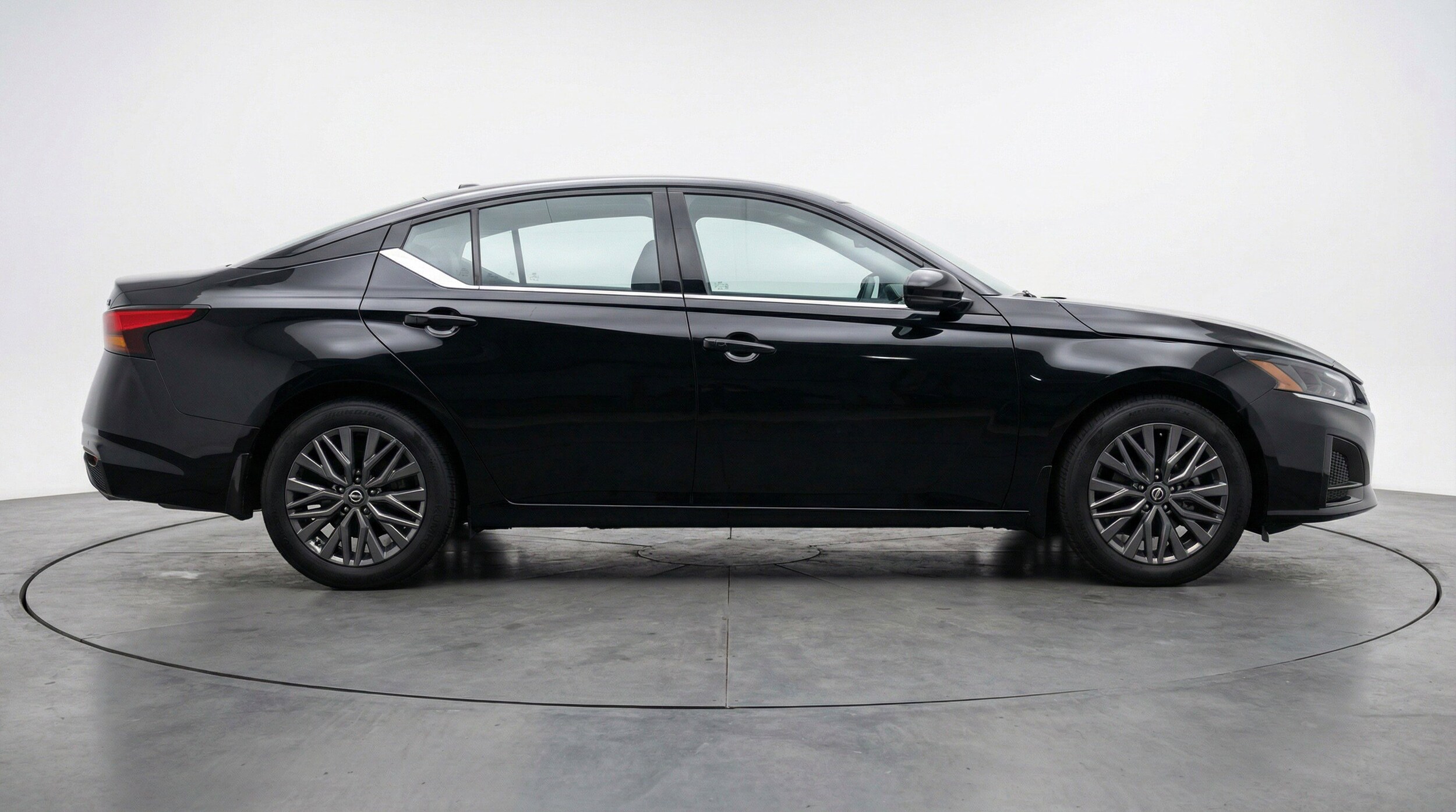 Thumbnail: 2025 Nissan Altima - 11