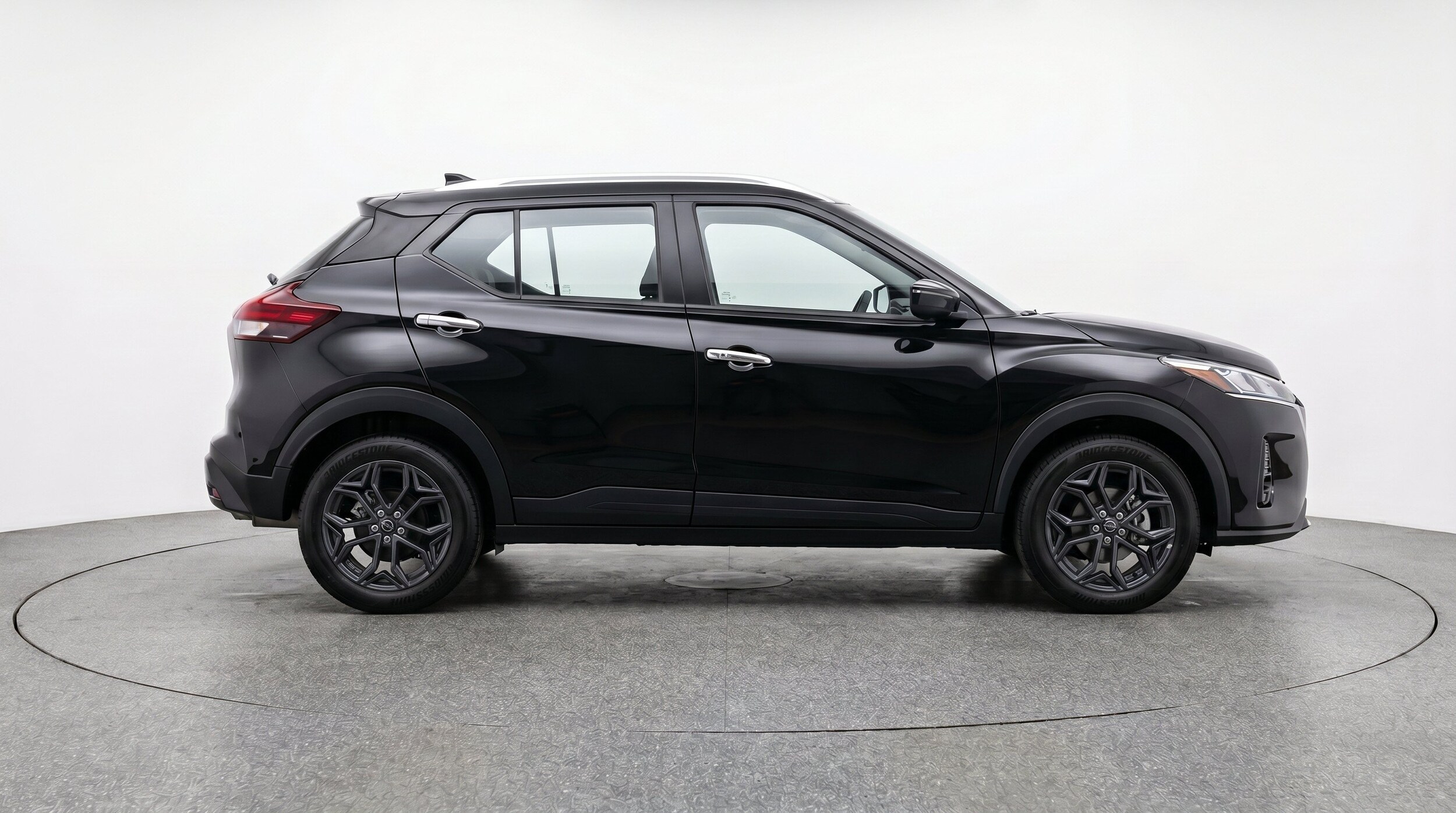 Thumbnail: 2026 Nissan Kicks - 11
