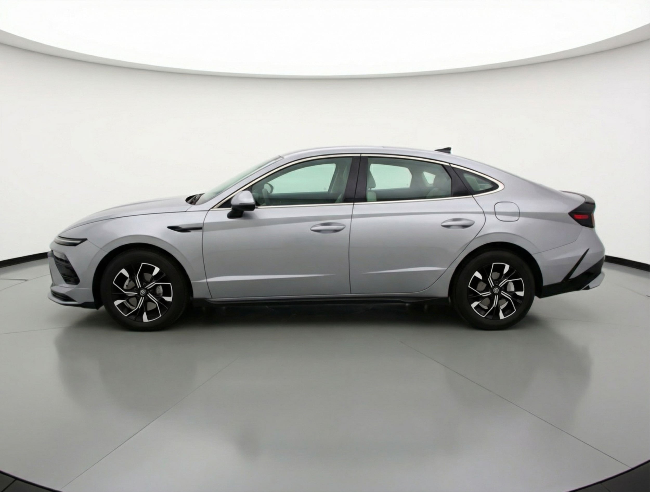 Thumbnail: 2025 Hyundai Sonata - 4