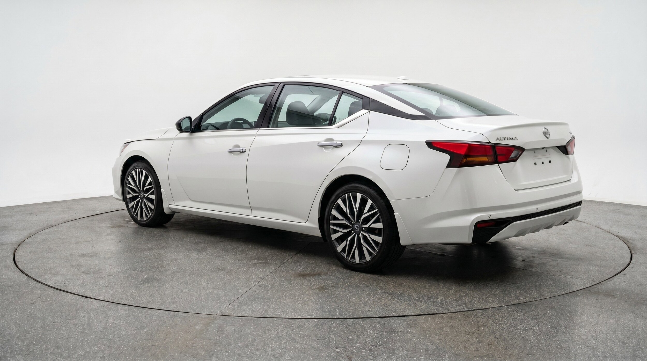 Thumbnail: 2025 Nissan Altima - 6