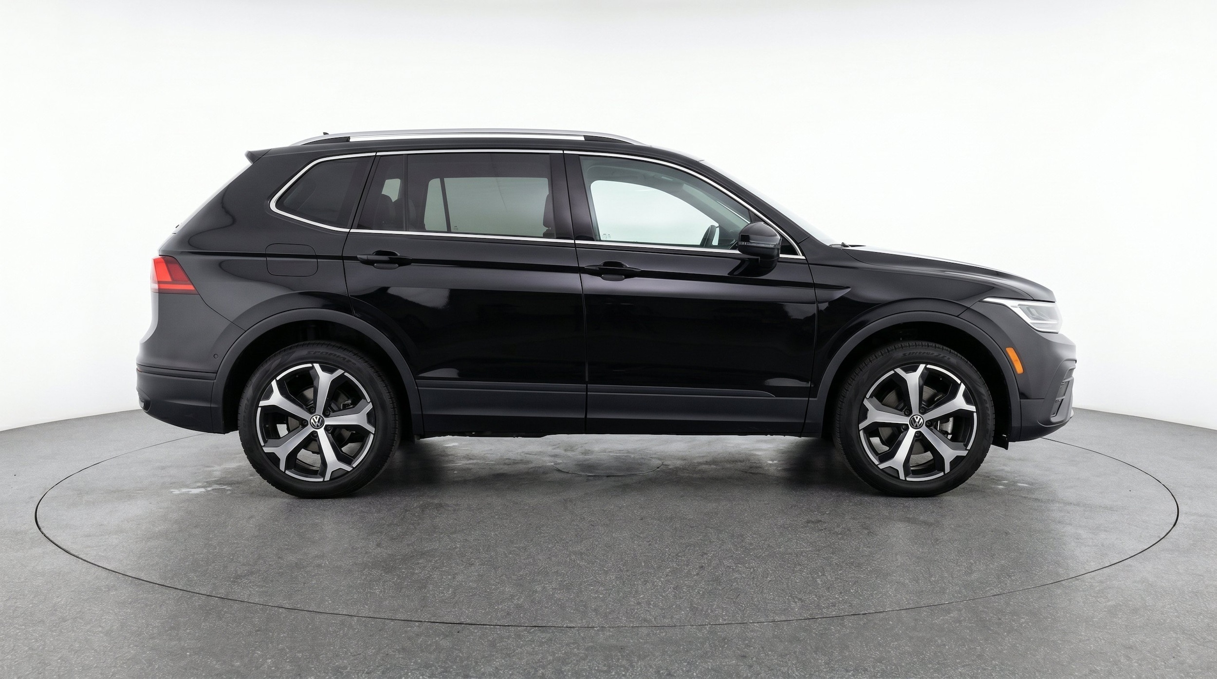 Thumbnail: 2026 Volkswagen Tiguan - 11