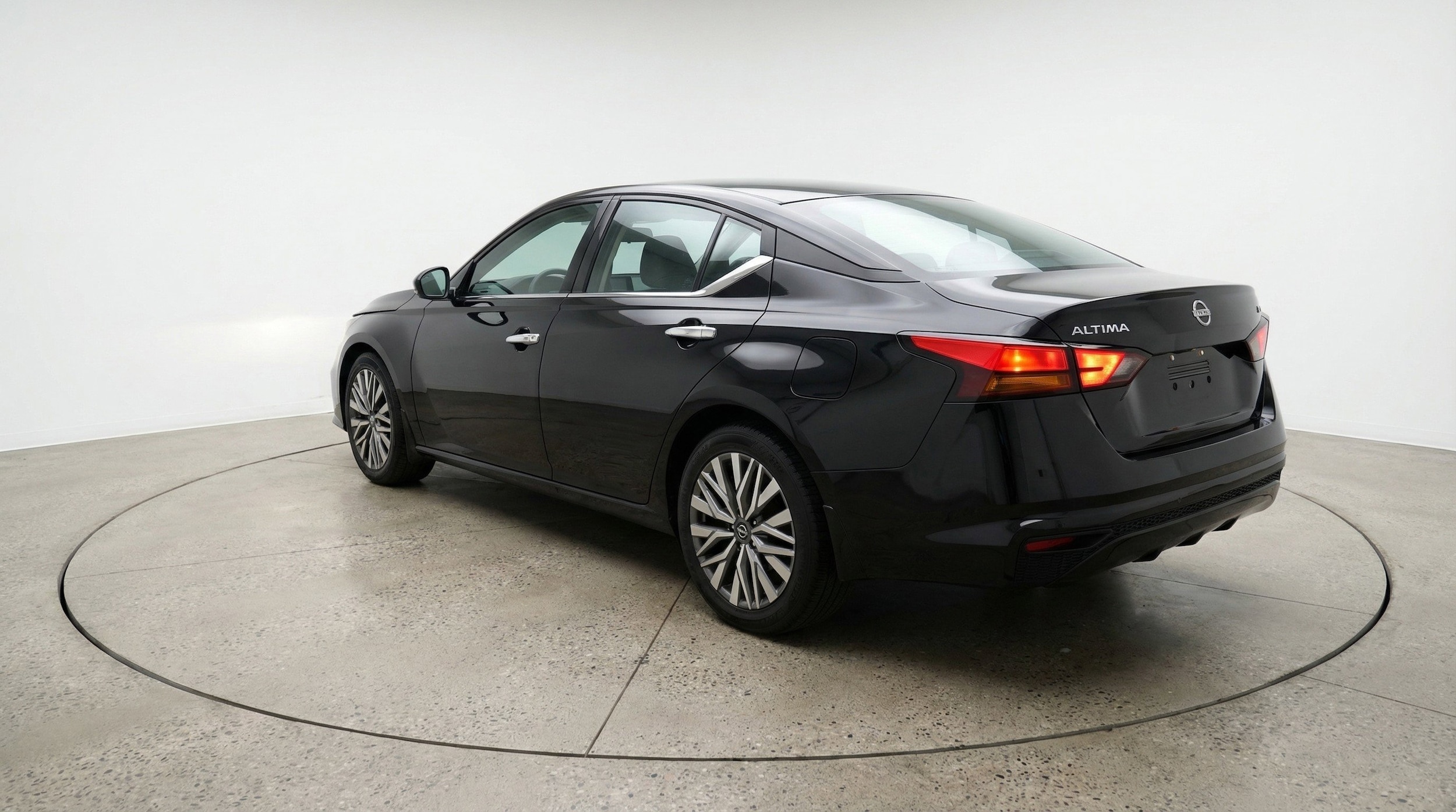 Thumbnail: 2025 Nissan Altima - 6