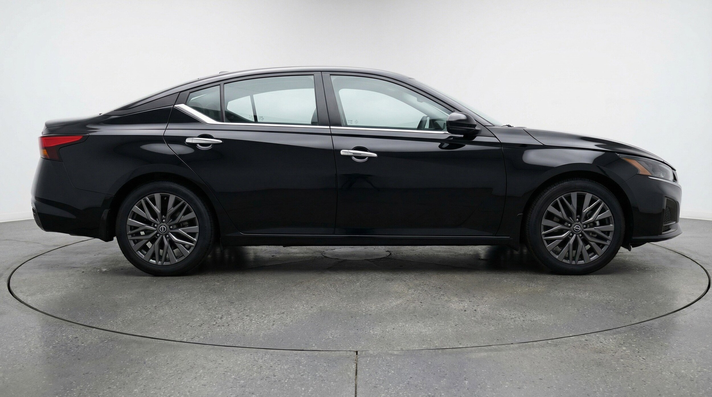 Thumbnail: 2025 Nissan Altima - 11