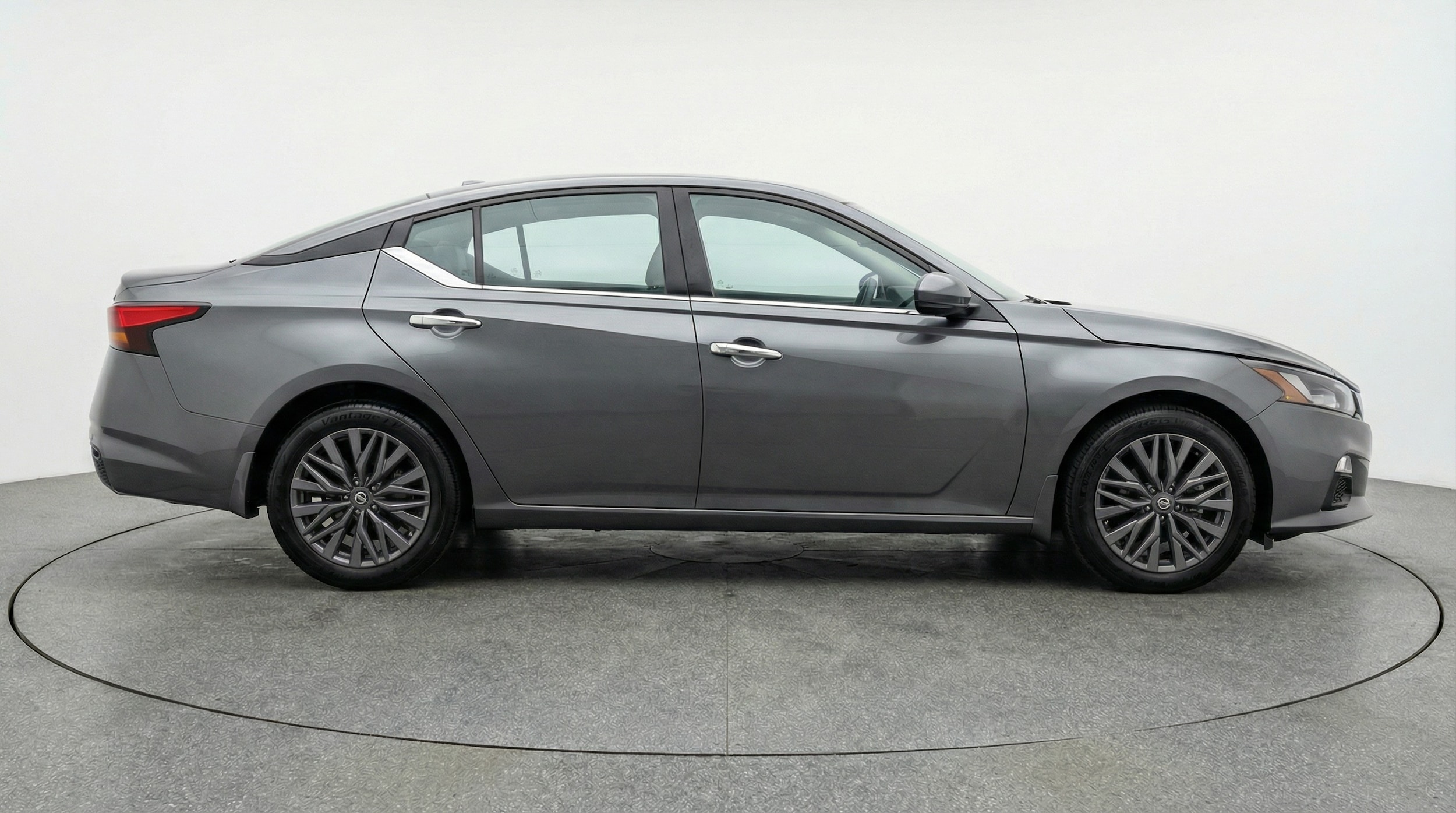 Thumbnail: 2025 Nissan Altima - 8