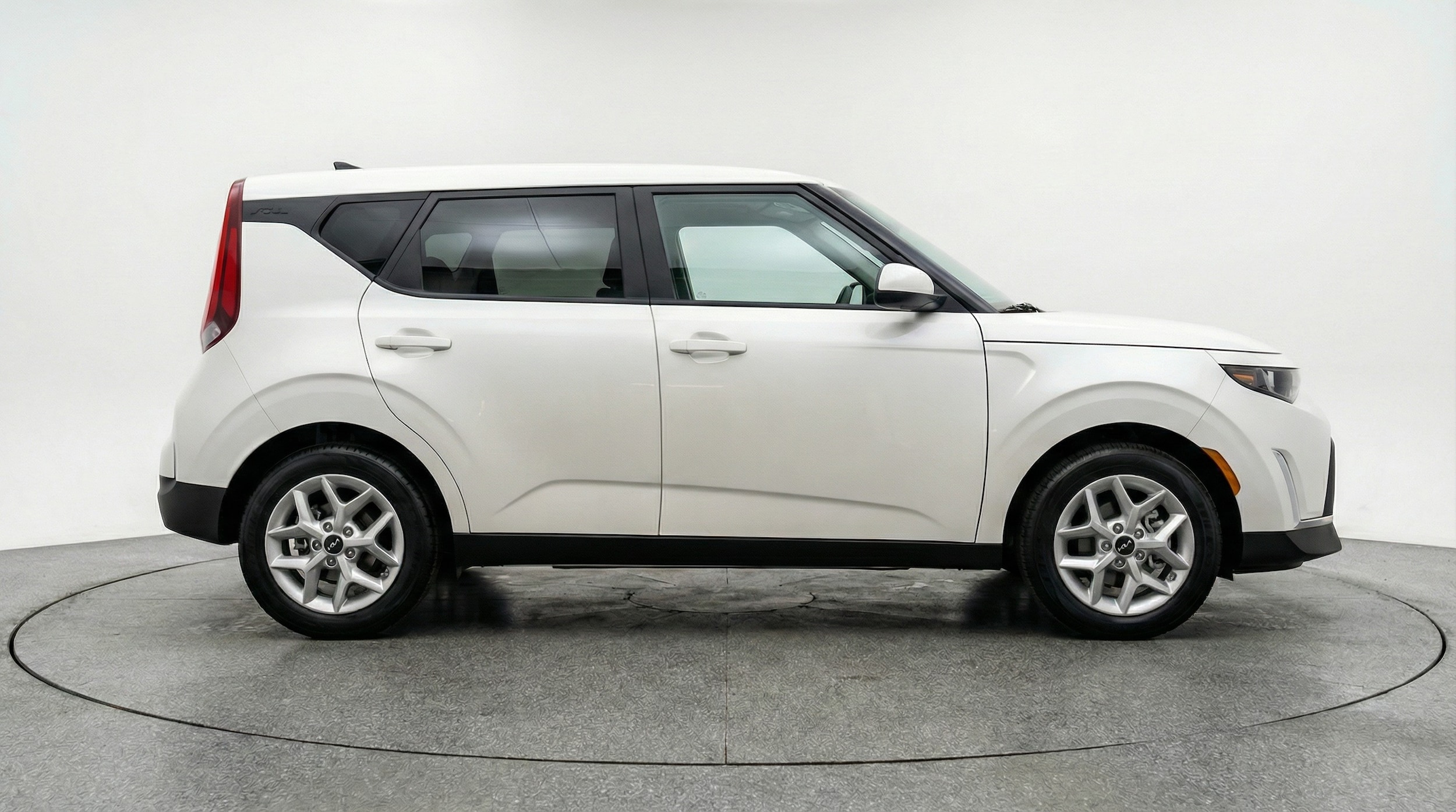 Thumbnail: 2025 Kia Soul - 8