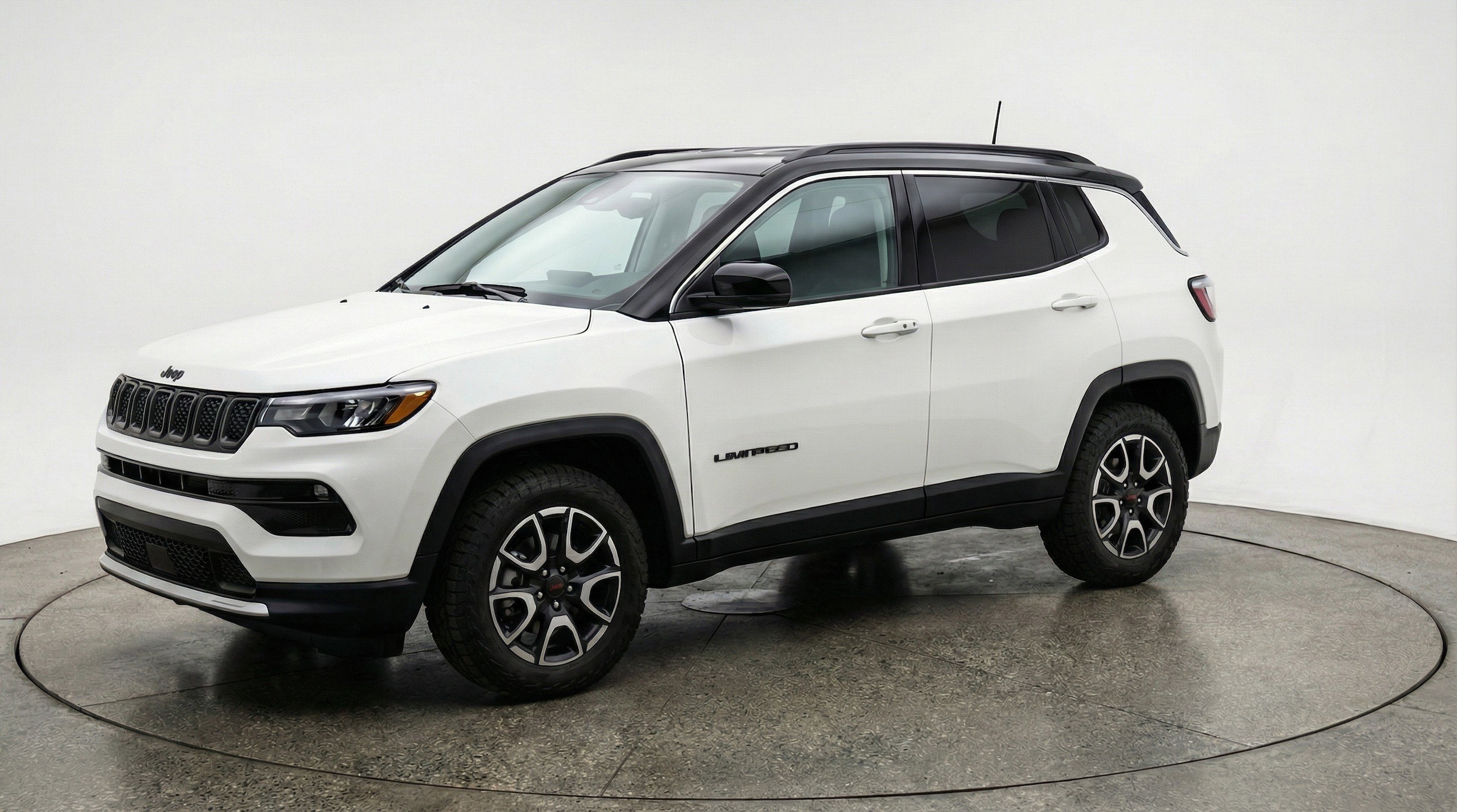 Thumbnail: 2025 Jeep Compass - 3