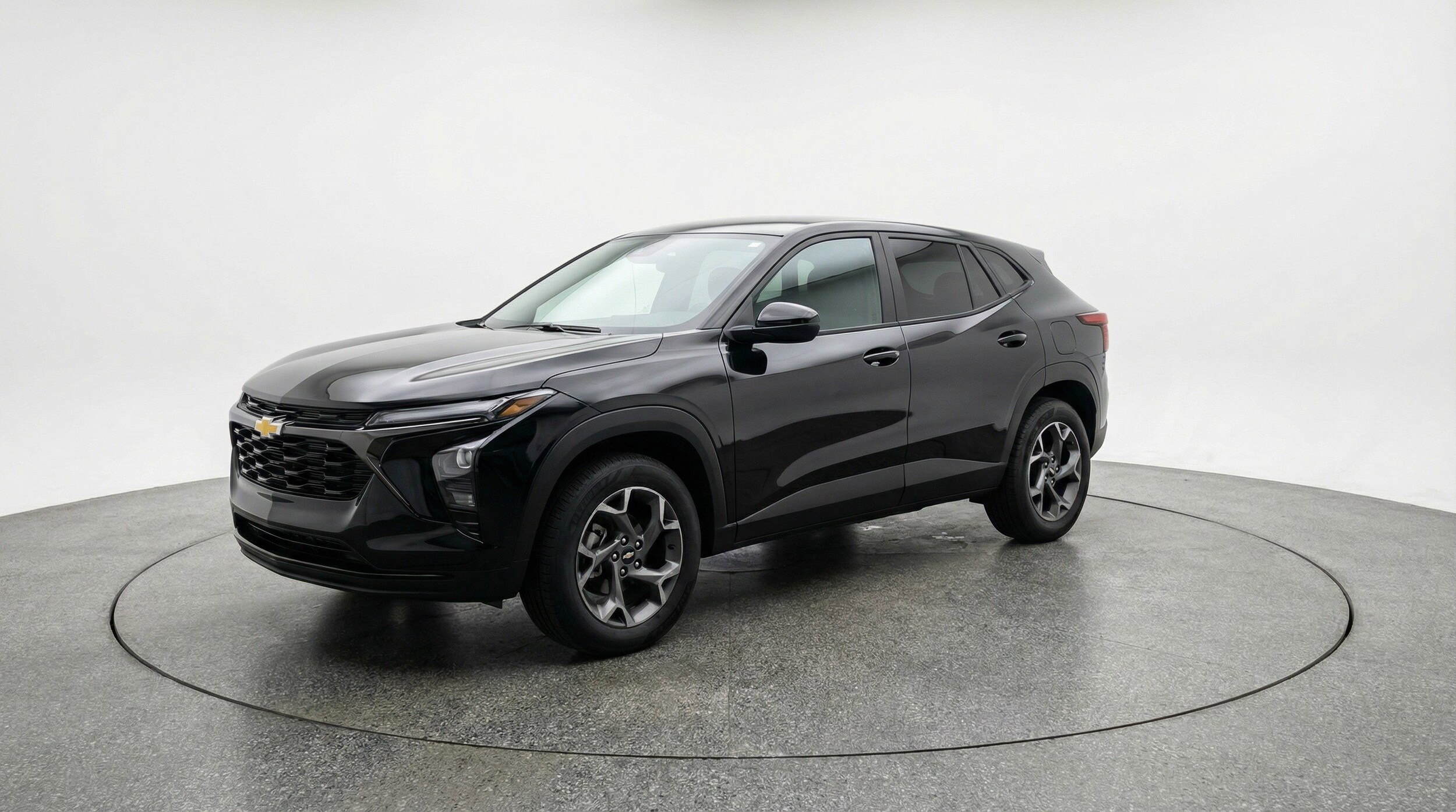 Thumbnail: 2025 Chevrolet Trax - 3