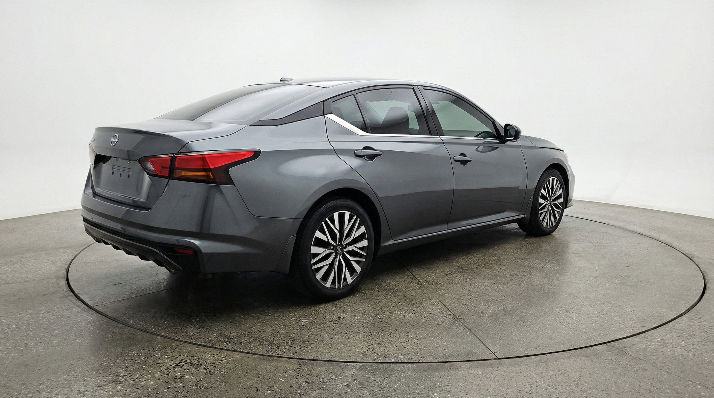 Thumbnail: 2025 Nissan Altima - 9