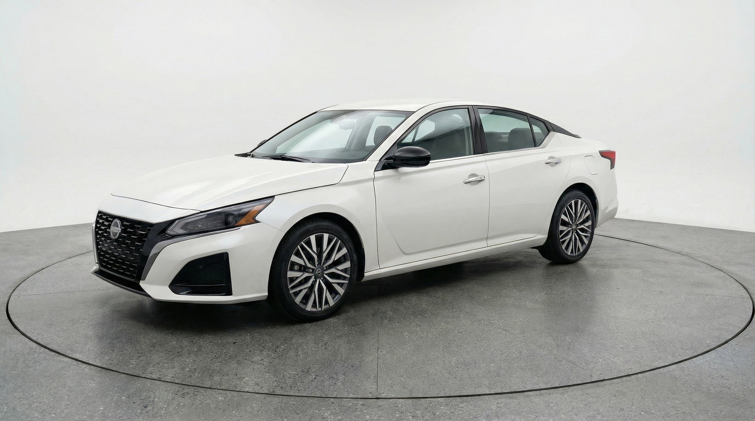 Thumbnail: 2025 Nissan Altima - 3