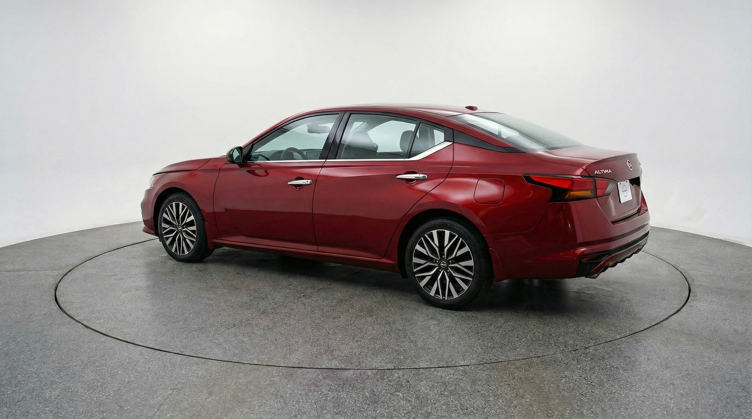 Thumbnail: 2025 Nissan Altima - 5