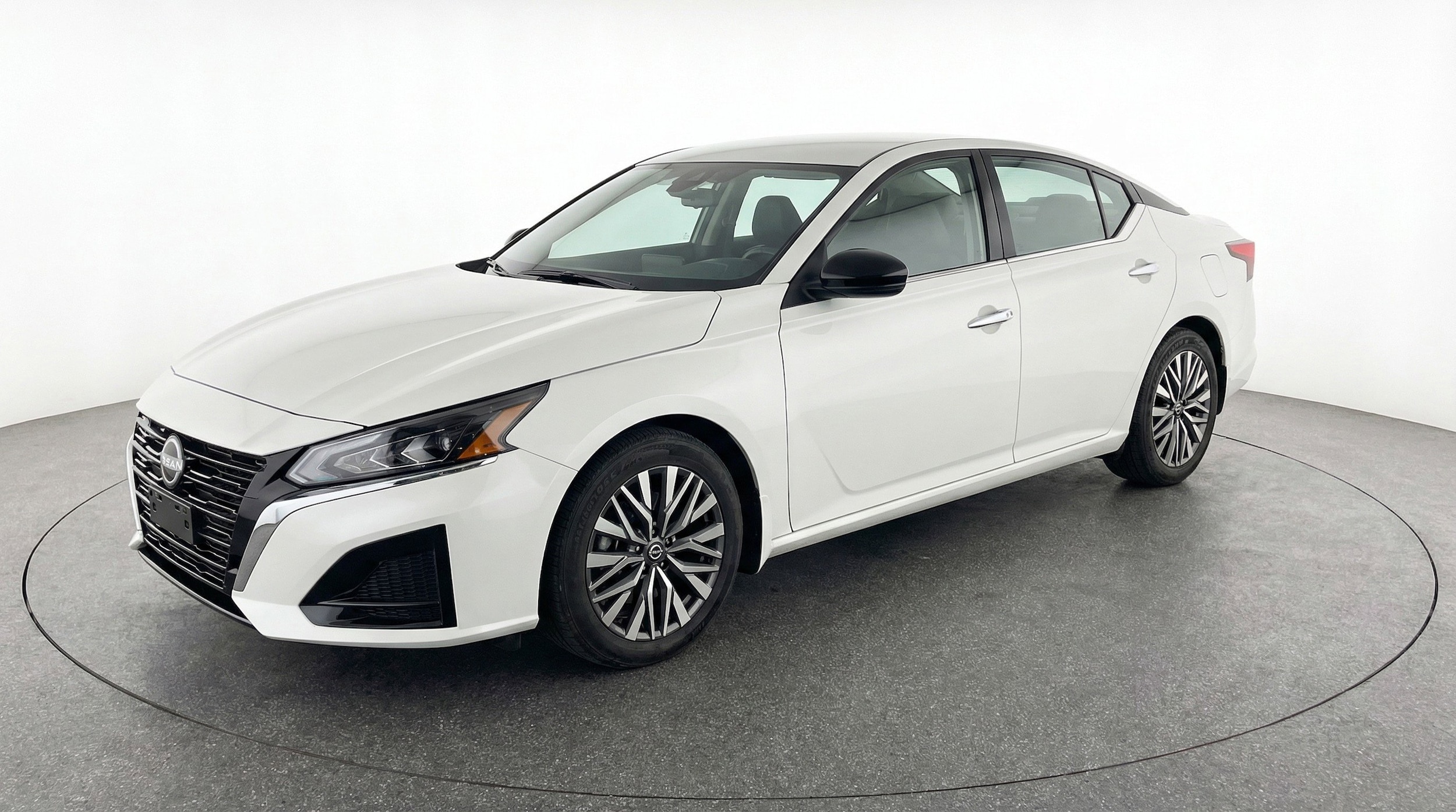 Thumbnail: 2025 Nissan Altima - 3