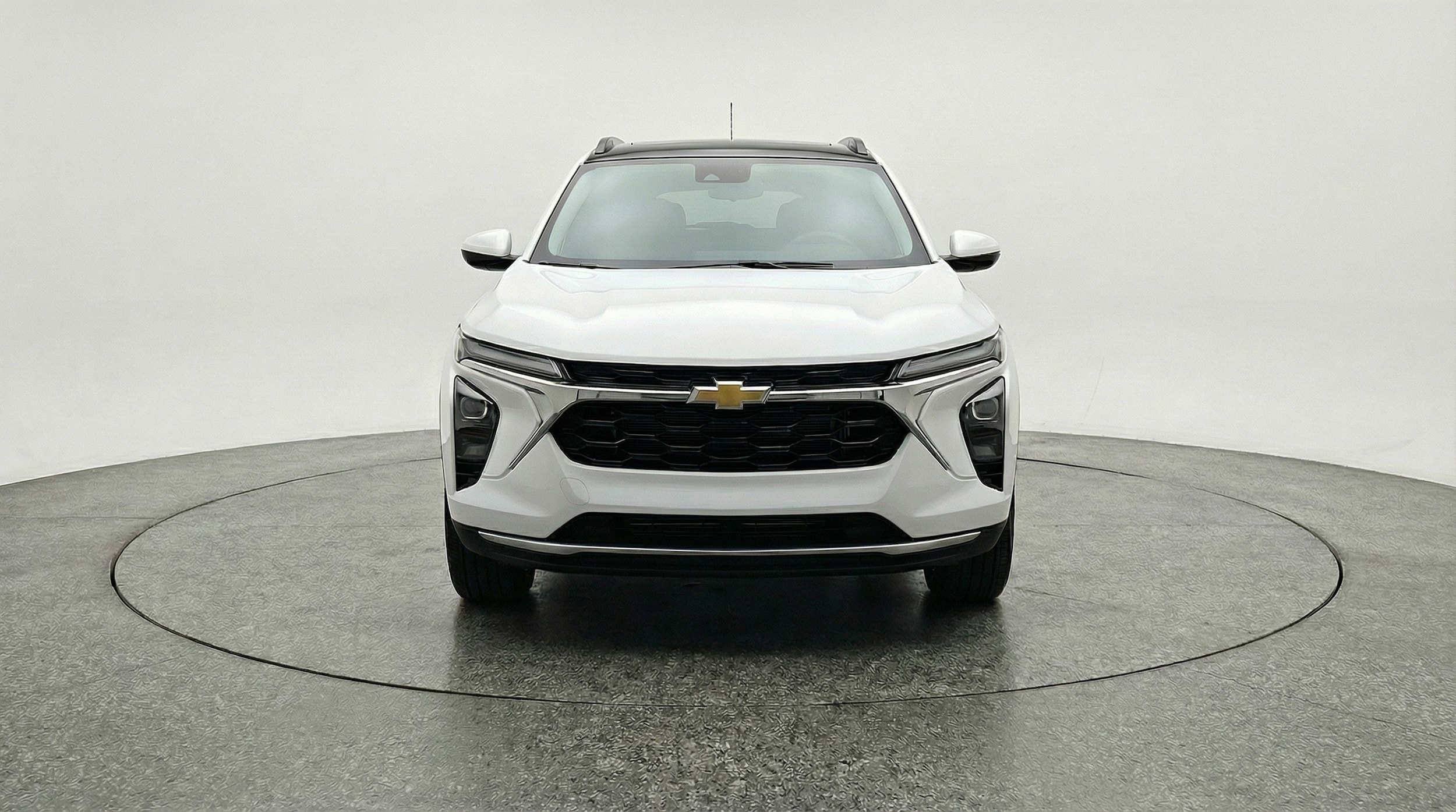 Thumbnail: 2025 Chevrolet Trax - 2