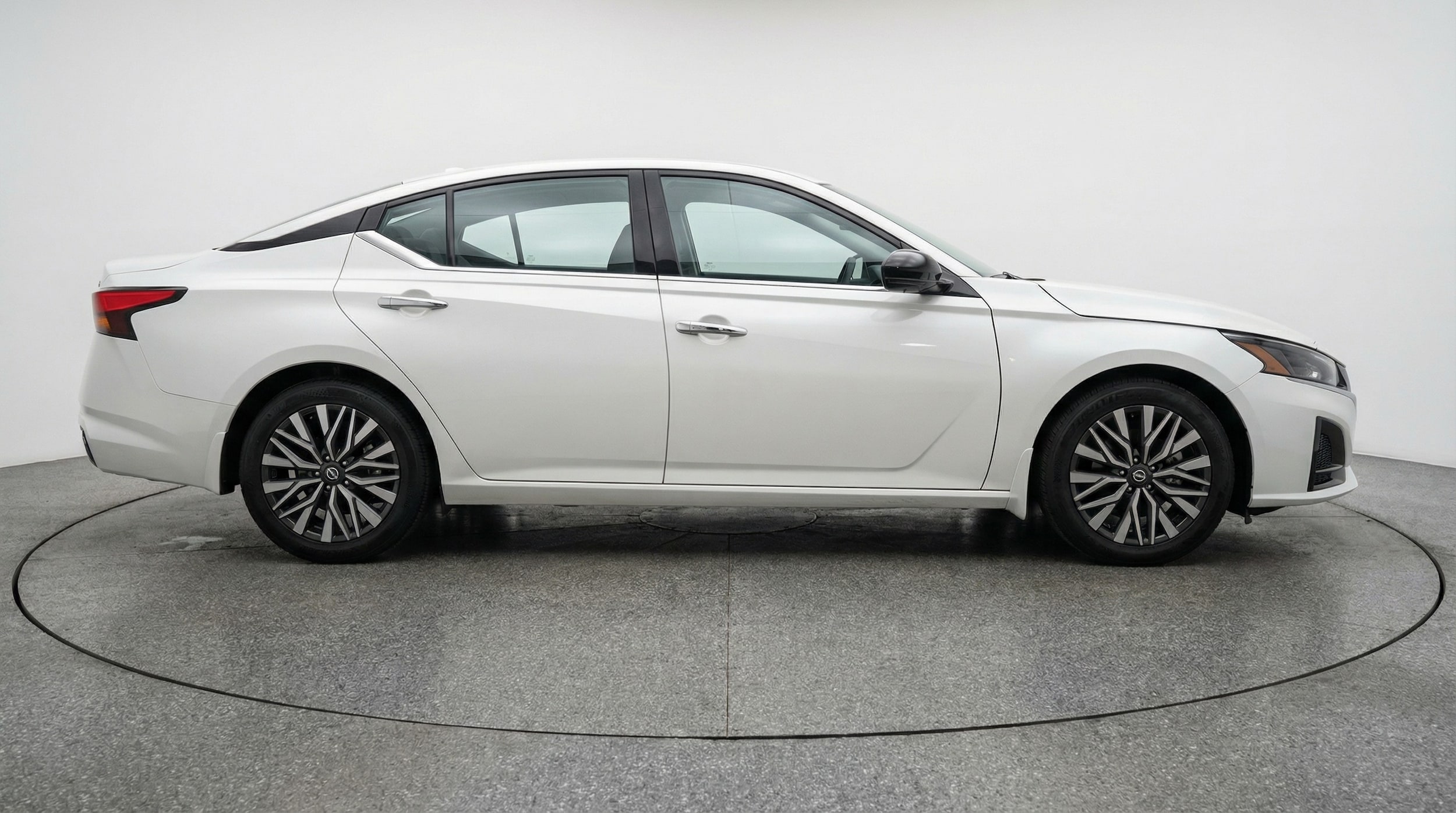 Thumbnail: 2025 Nissan Altima - 8