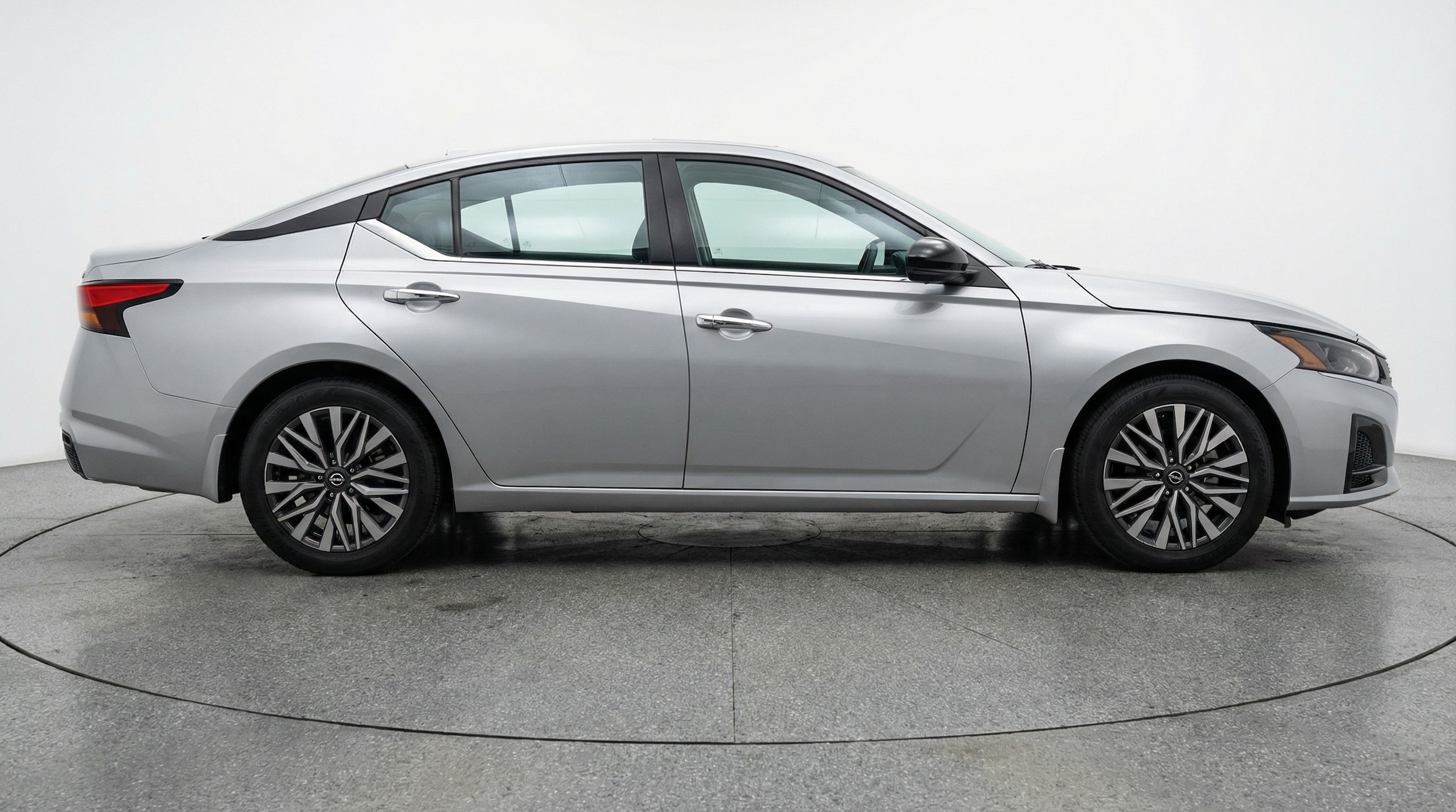 Thumbnail: 2025 Nissan Altima - 8