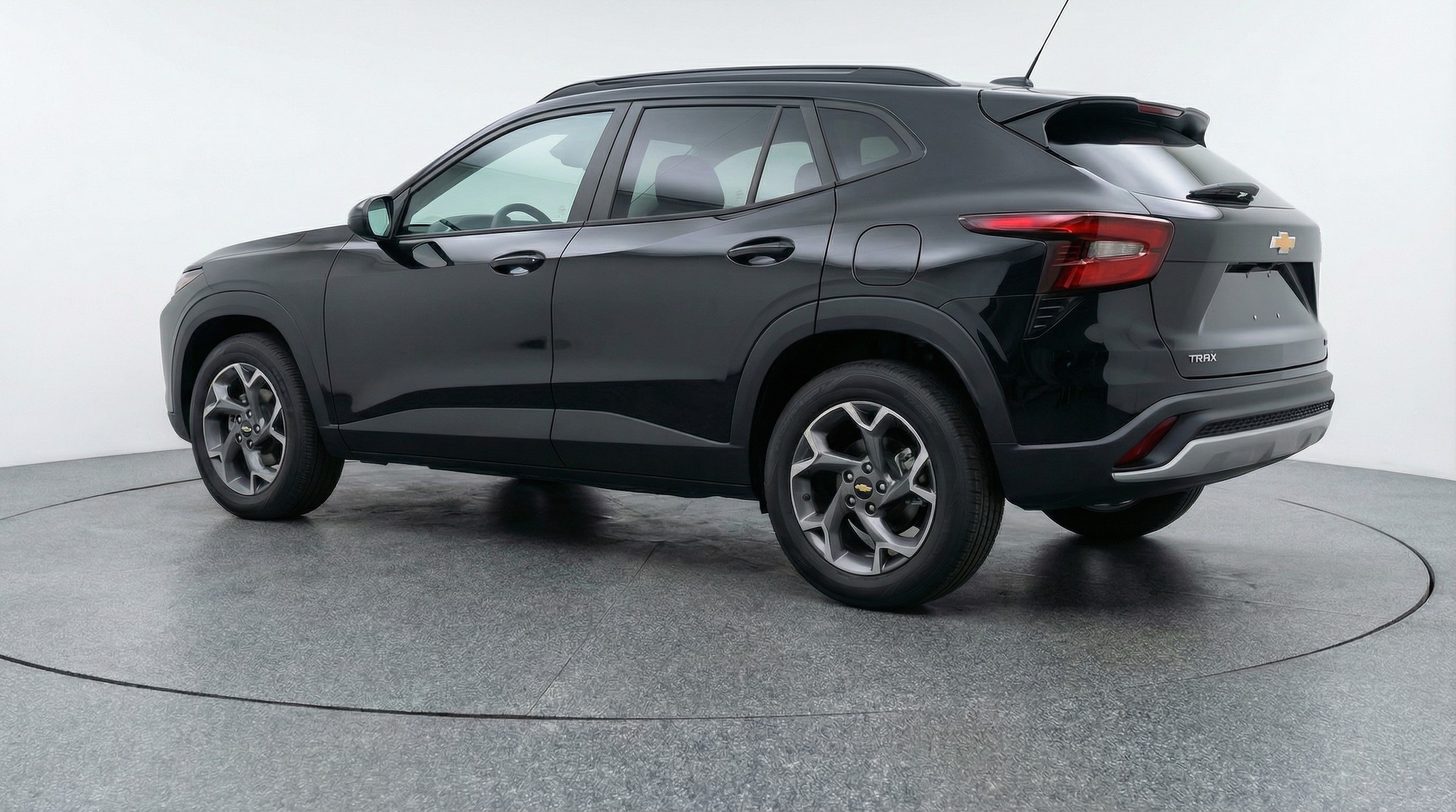 Thumbnail: 2025 Chevrolet Trax - 5