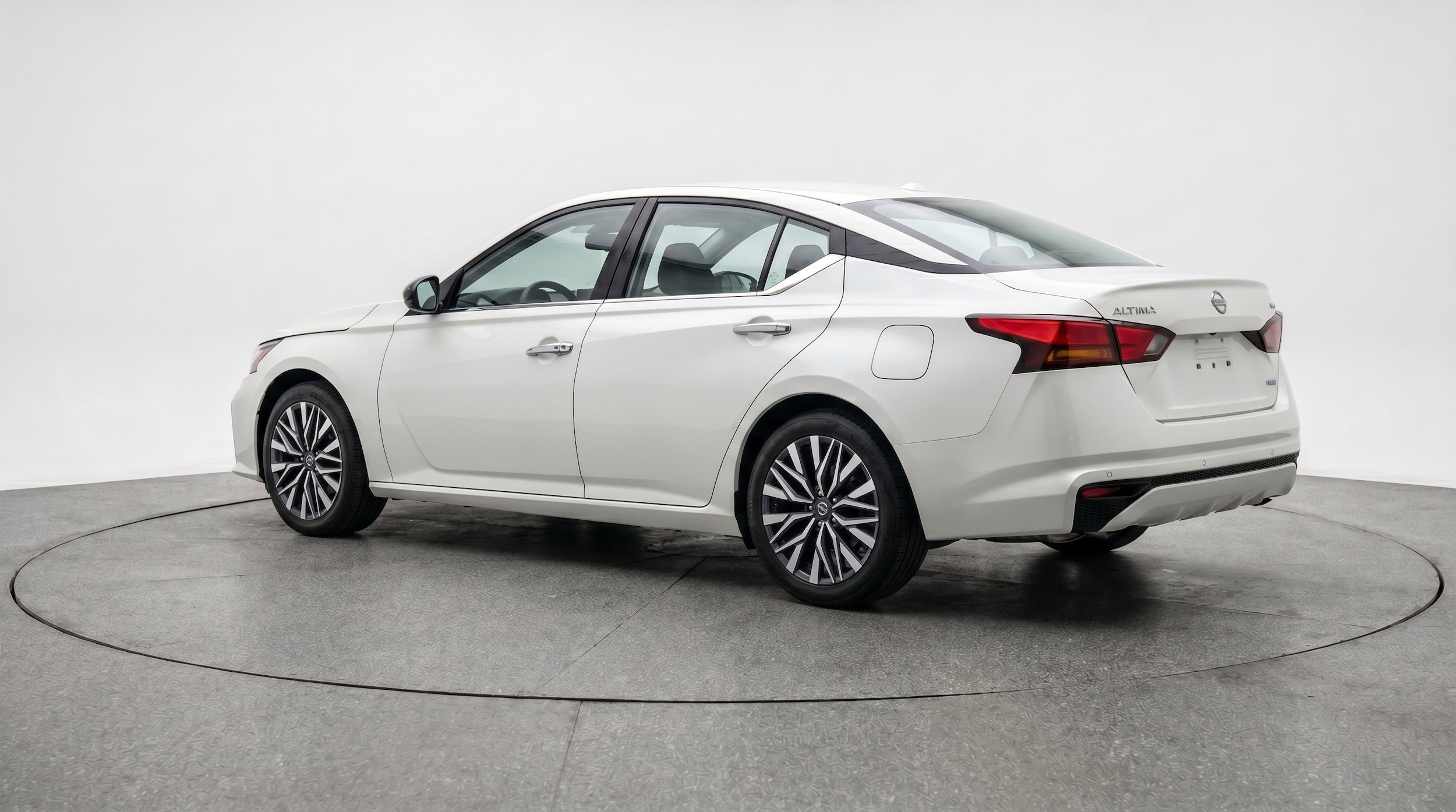 Thumbnail: 2025 Nissan Altima - 6