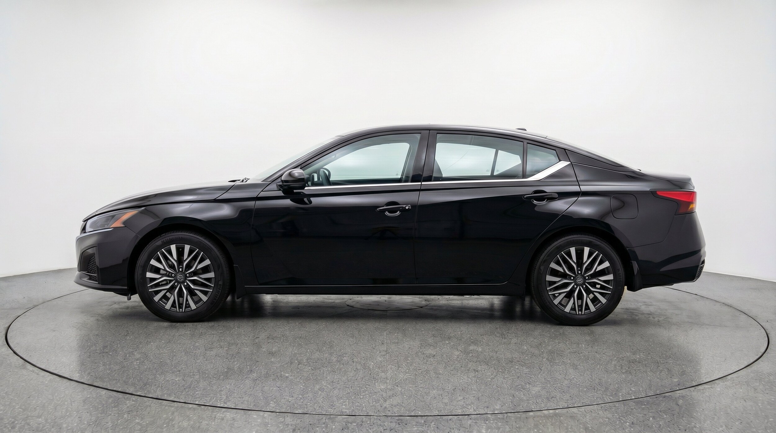 Thumbnail: 2026 Nissan Altima - 5