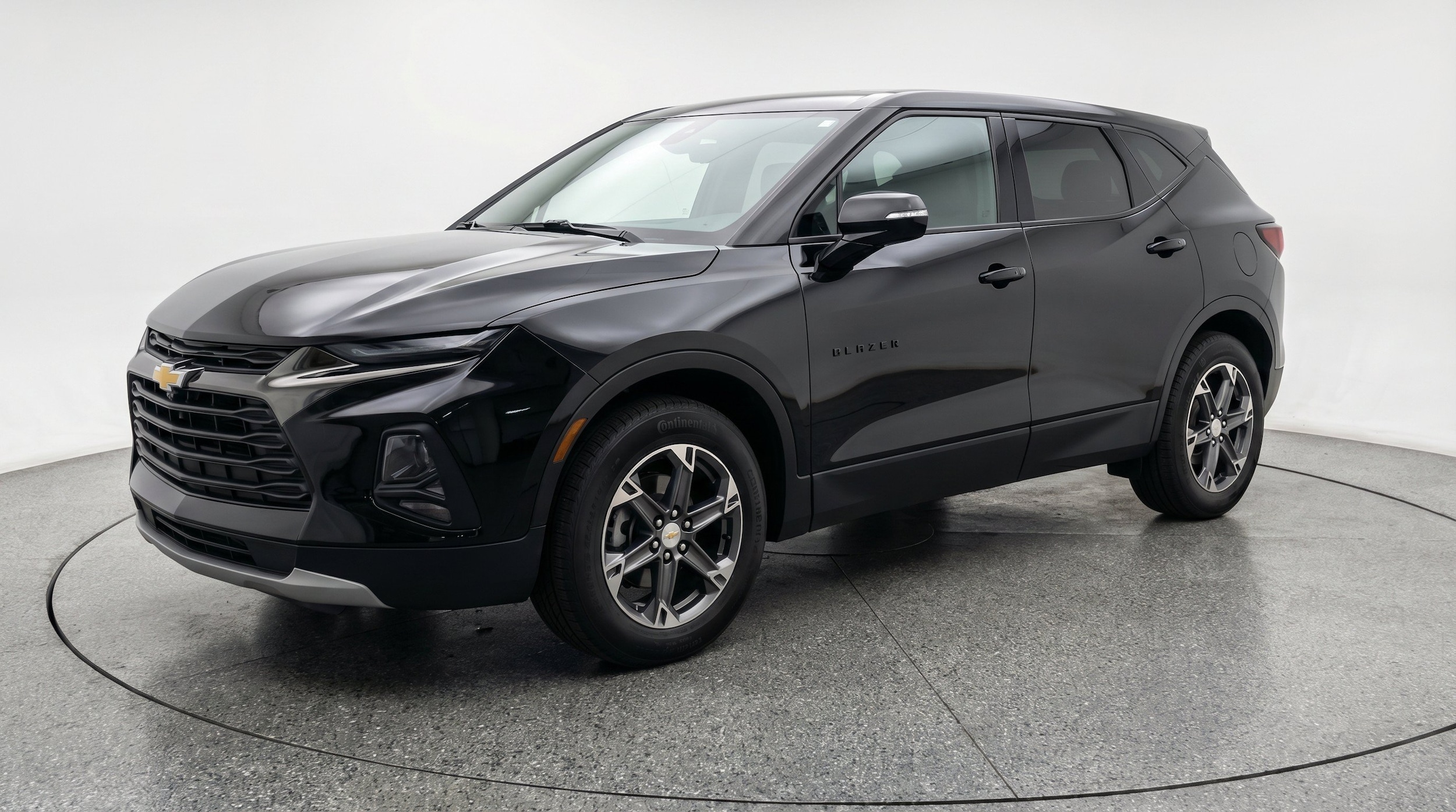 Thumbnail: 2025 Chevrolet Blazer - 3