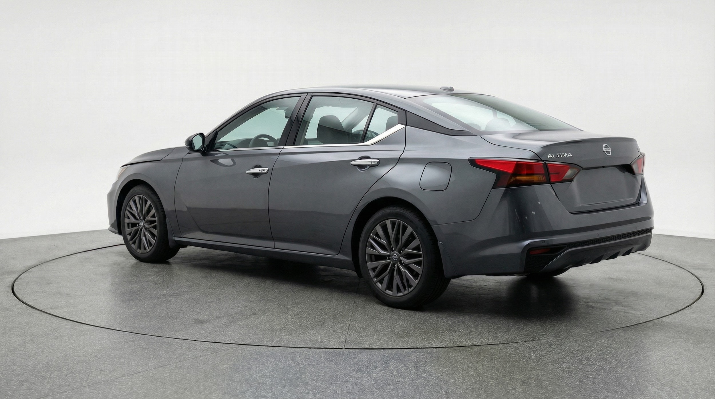 Thumbnail: 2025 Nissan Altima - 5