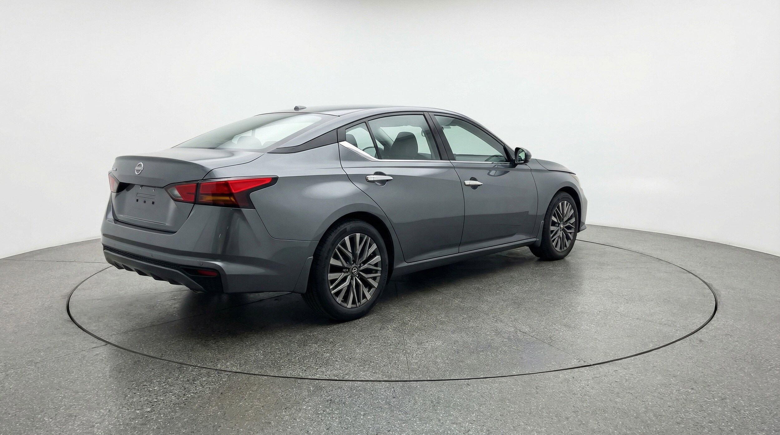 Thumbnail: 2025 Nissan Altima - 9