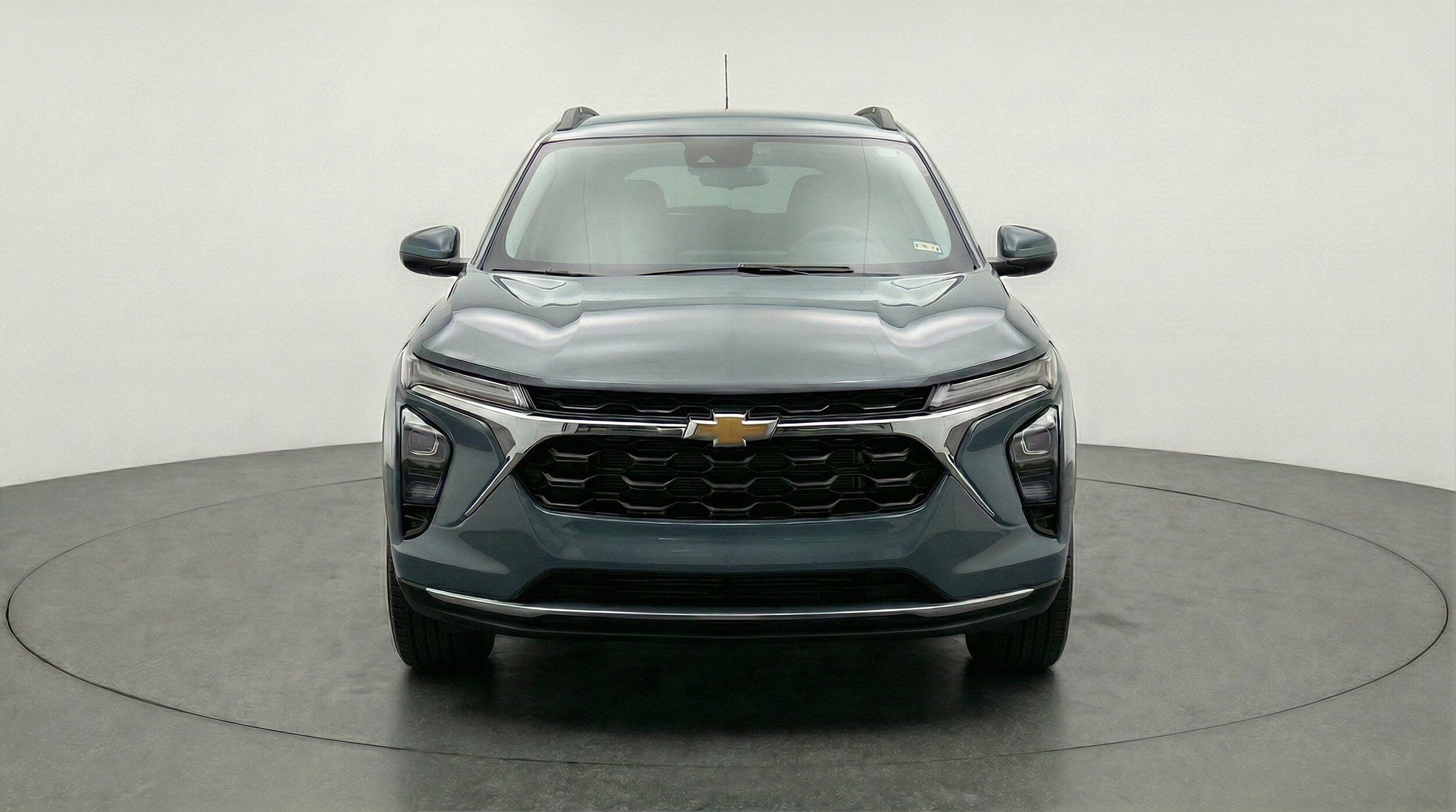 Thumbnail: 2025 Chevrolet Trax - 2