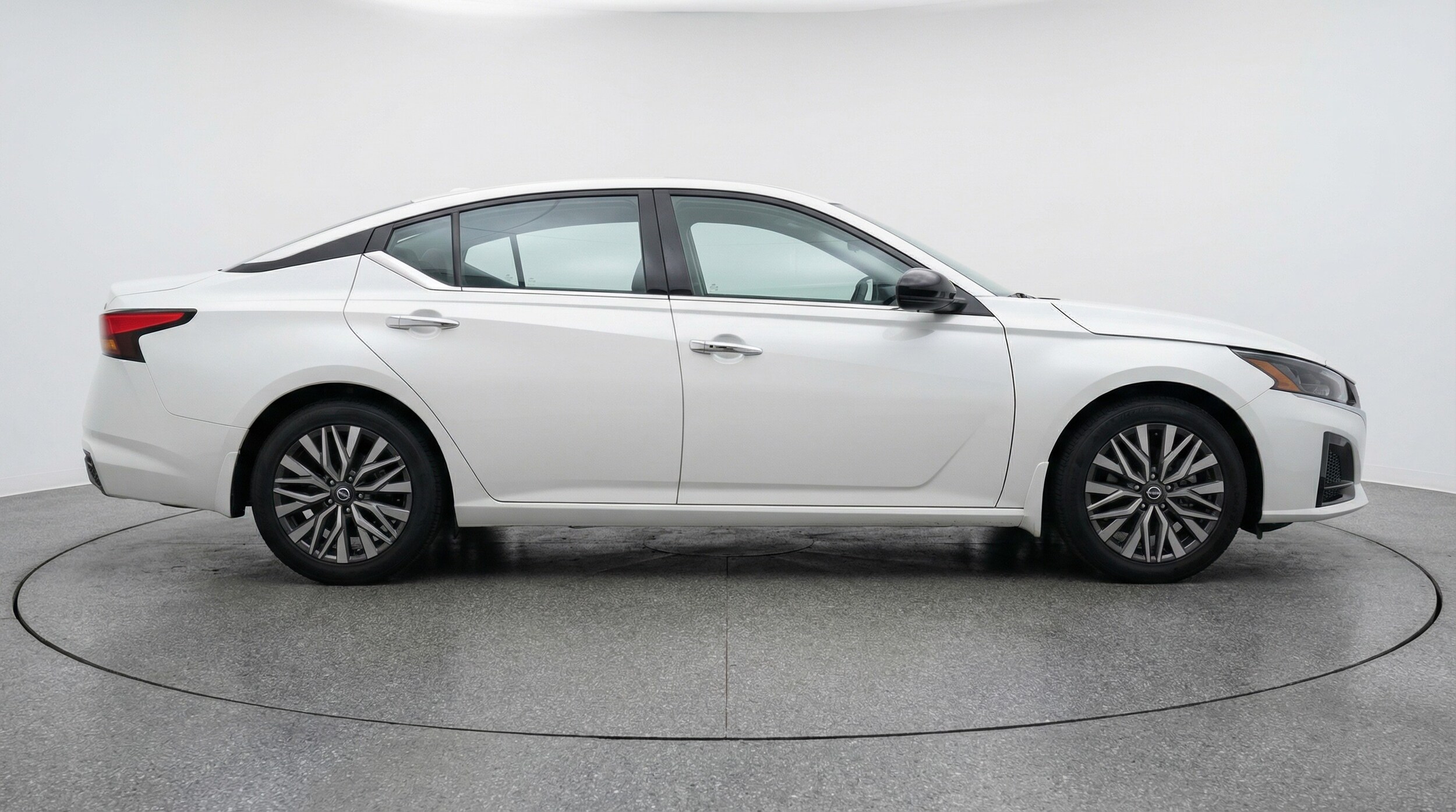 Thumbnail: 2025 Nissan Altima - 8