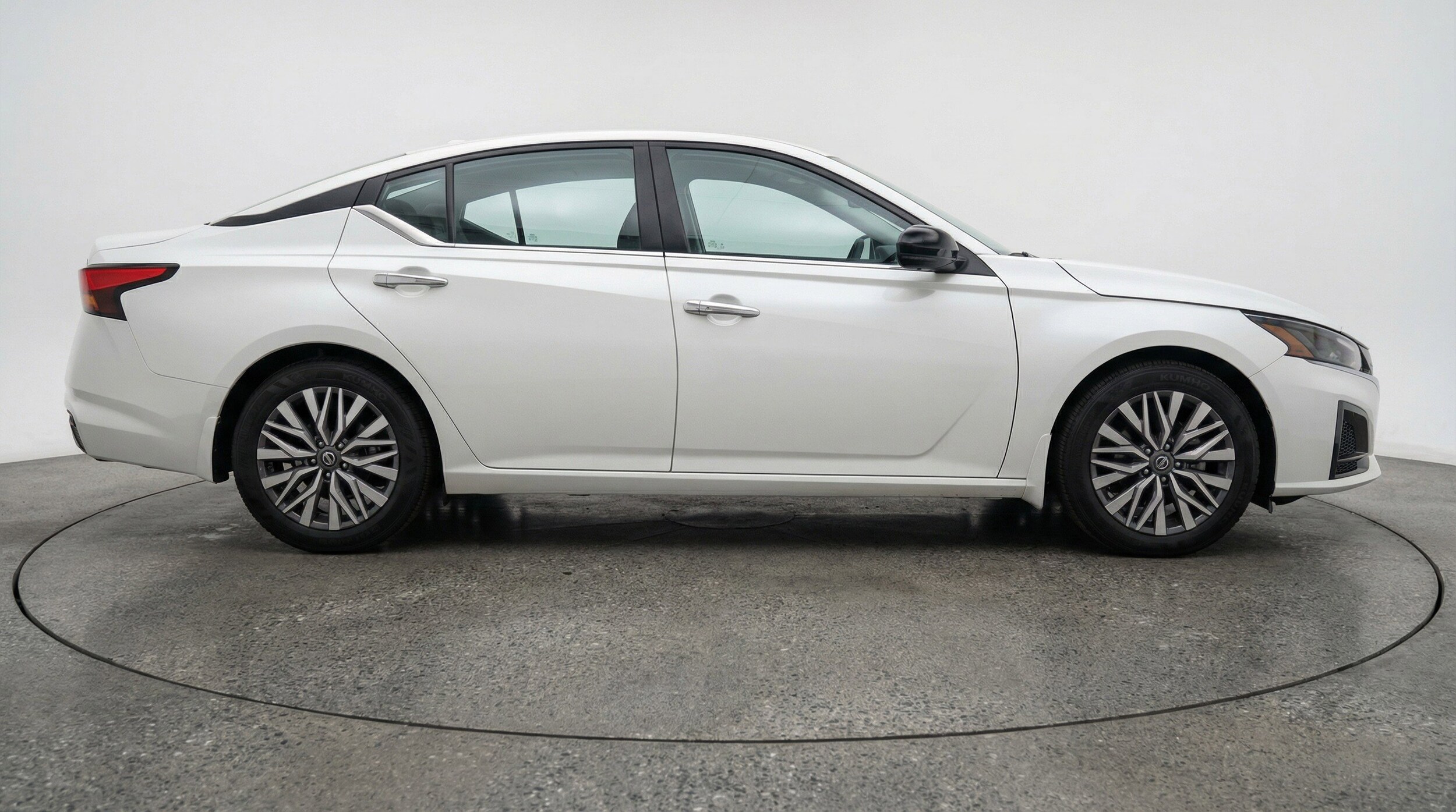 Thumbnail: 2025 Nissan Altima - 11